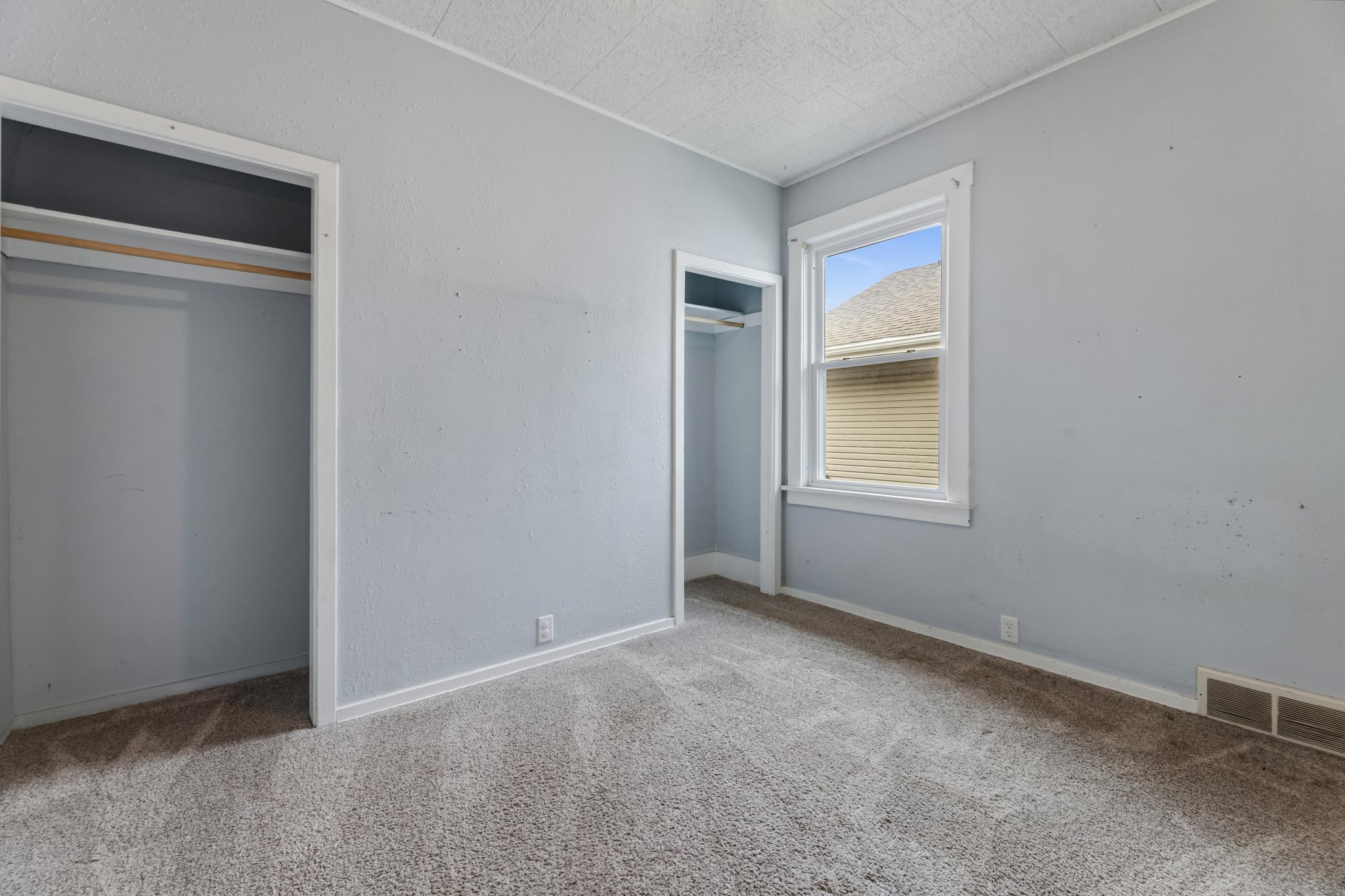 1223 W 5th Street Property Photo 21