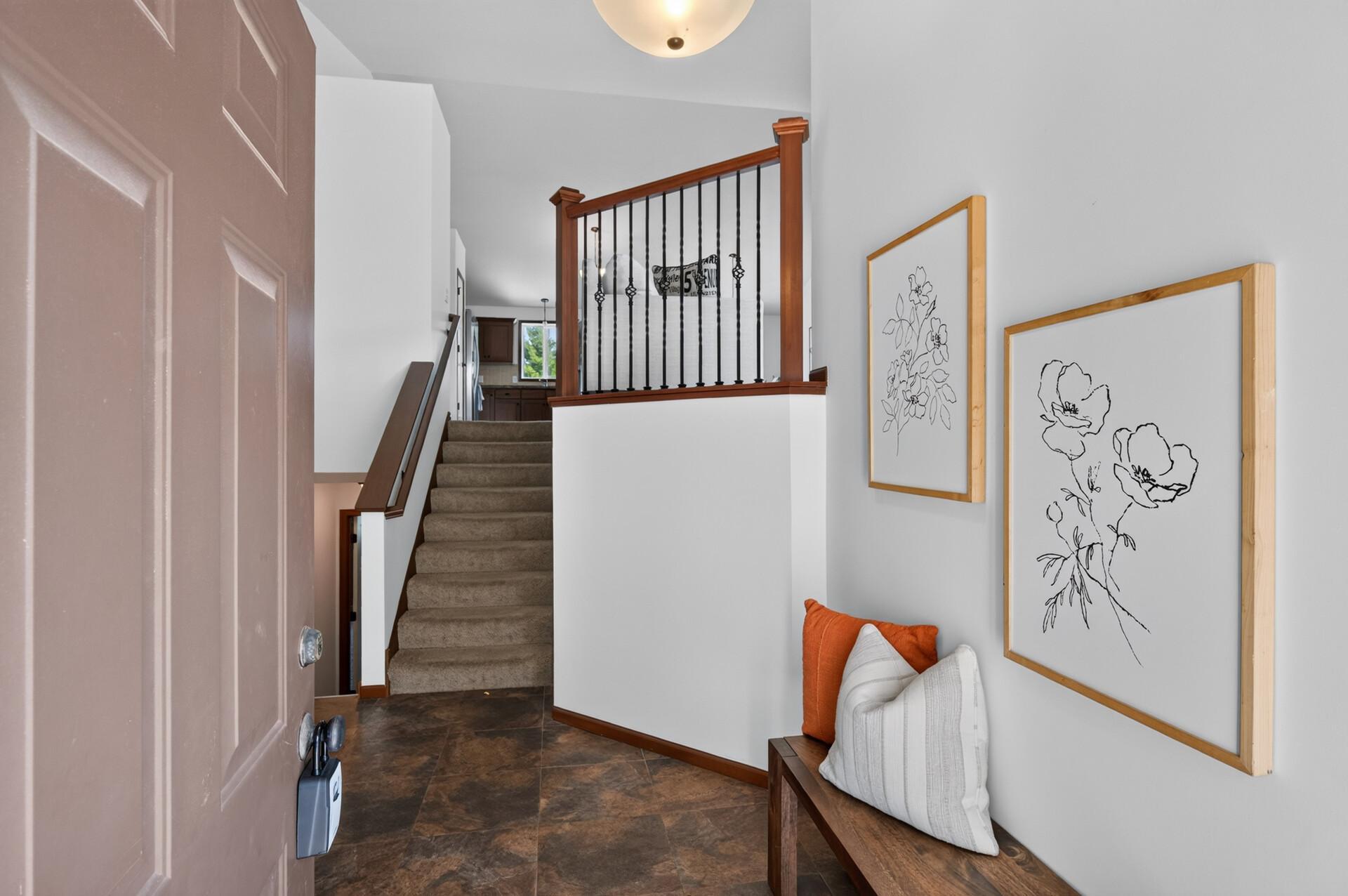 12435 Midway Circle Ne Property Photo 5
