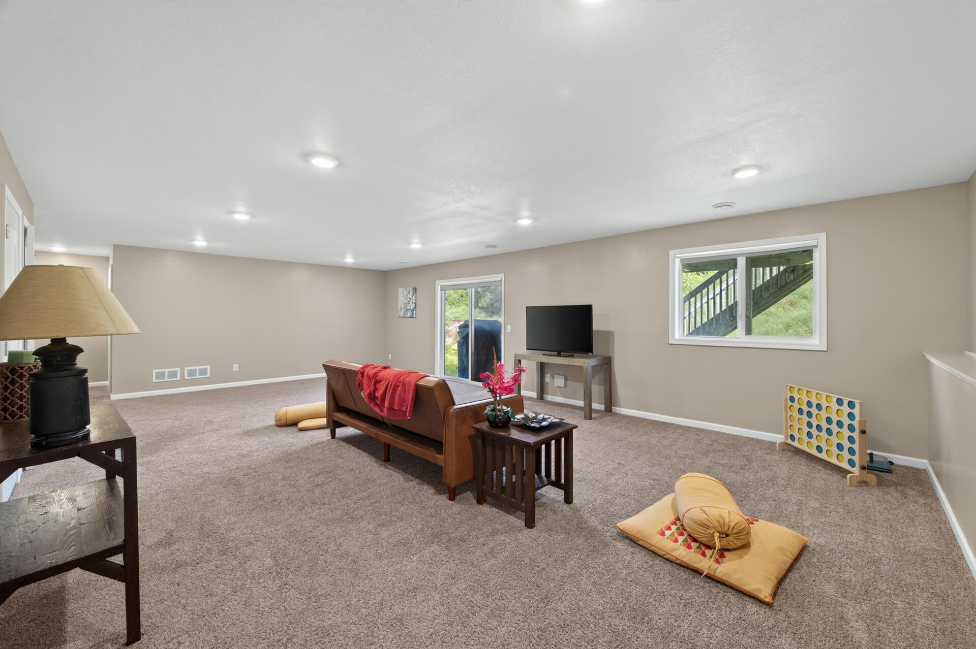 12435 Midway Circle Ne Property Photo 43