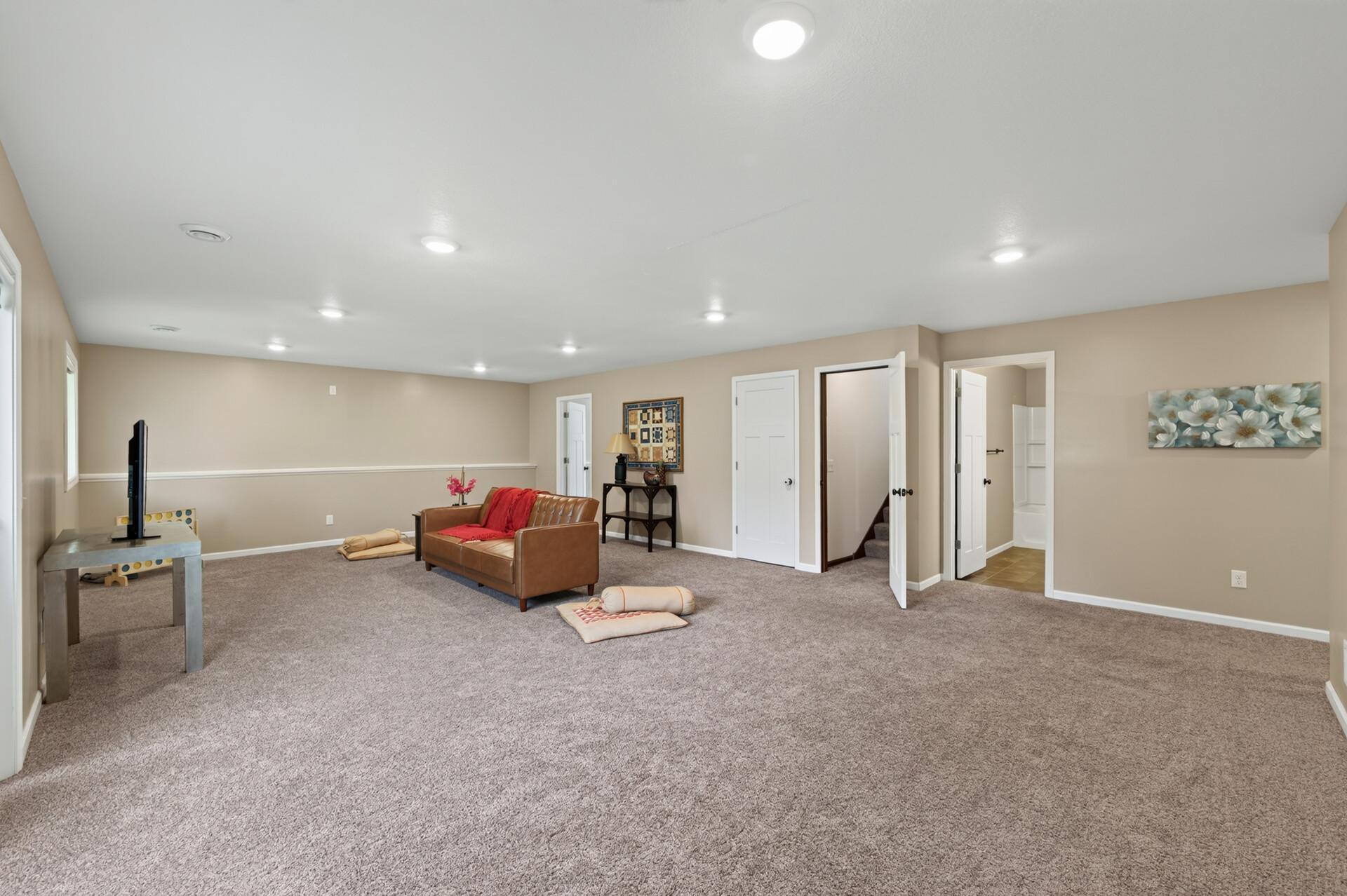 12435 Midway Circle Ne Property Photo 45