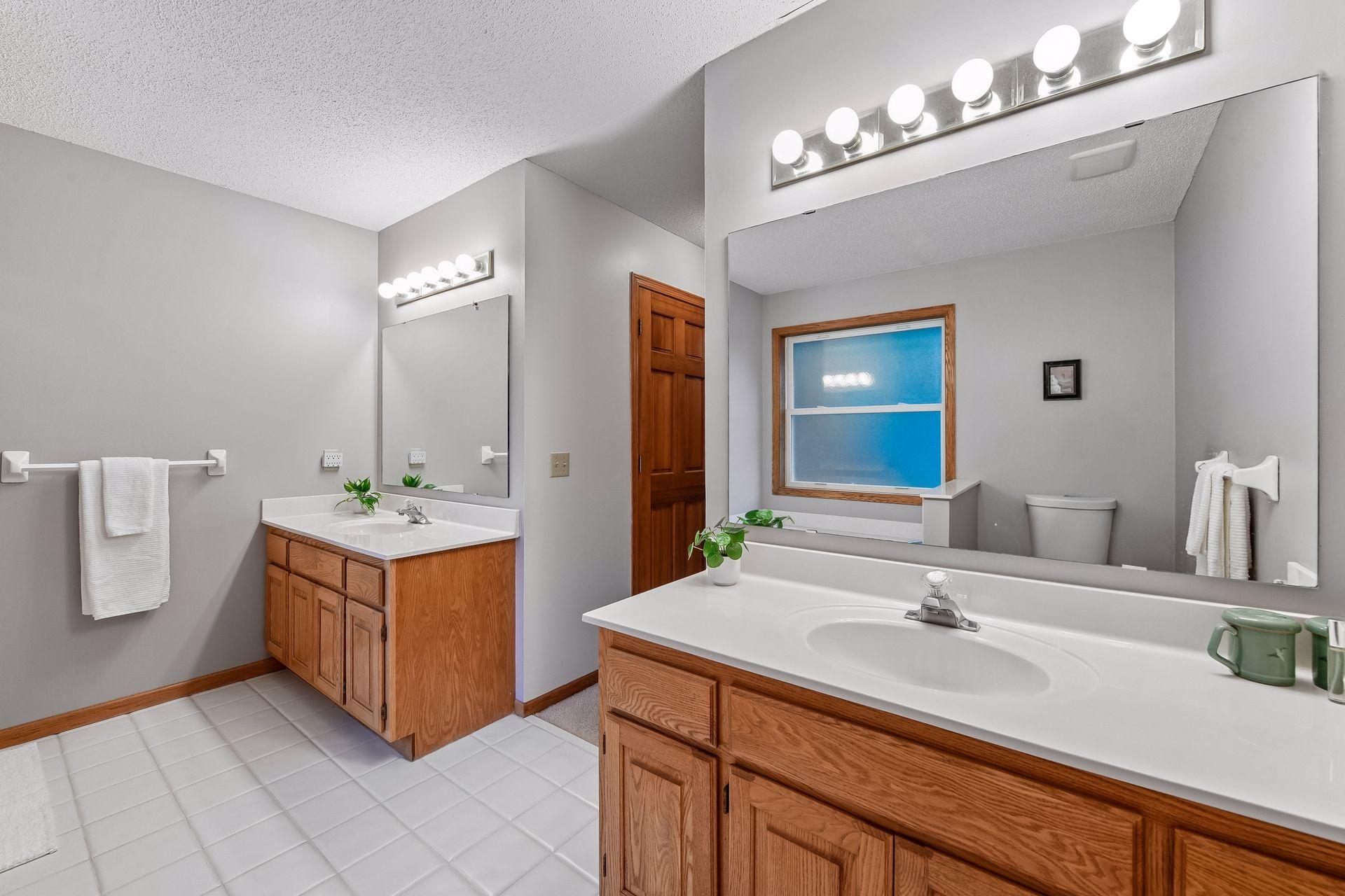 26145 Oak Leaf Trail Property Photo 9