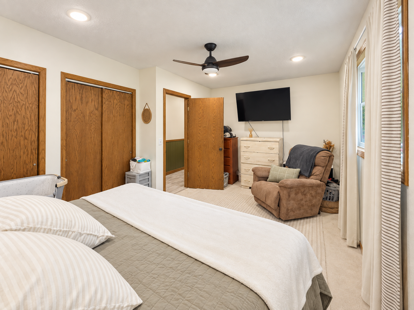 610 Gillis Avenue N Property Photo 14