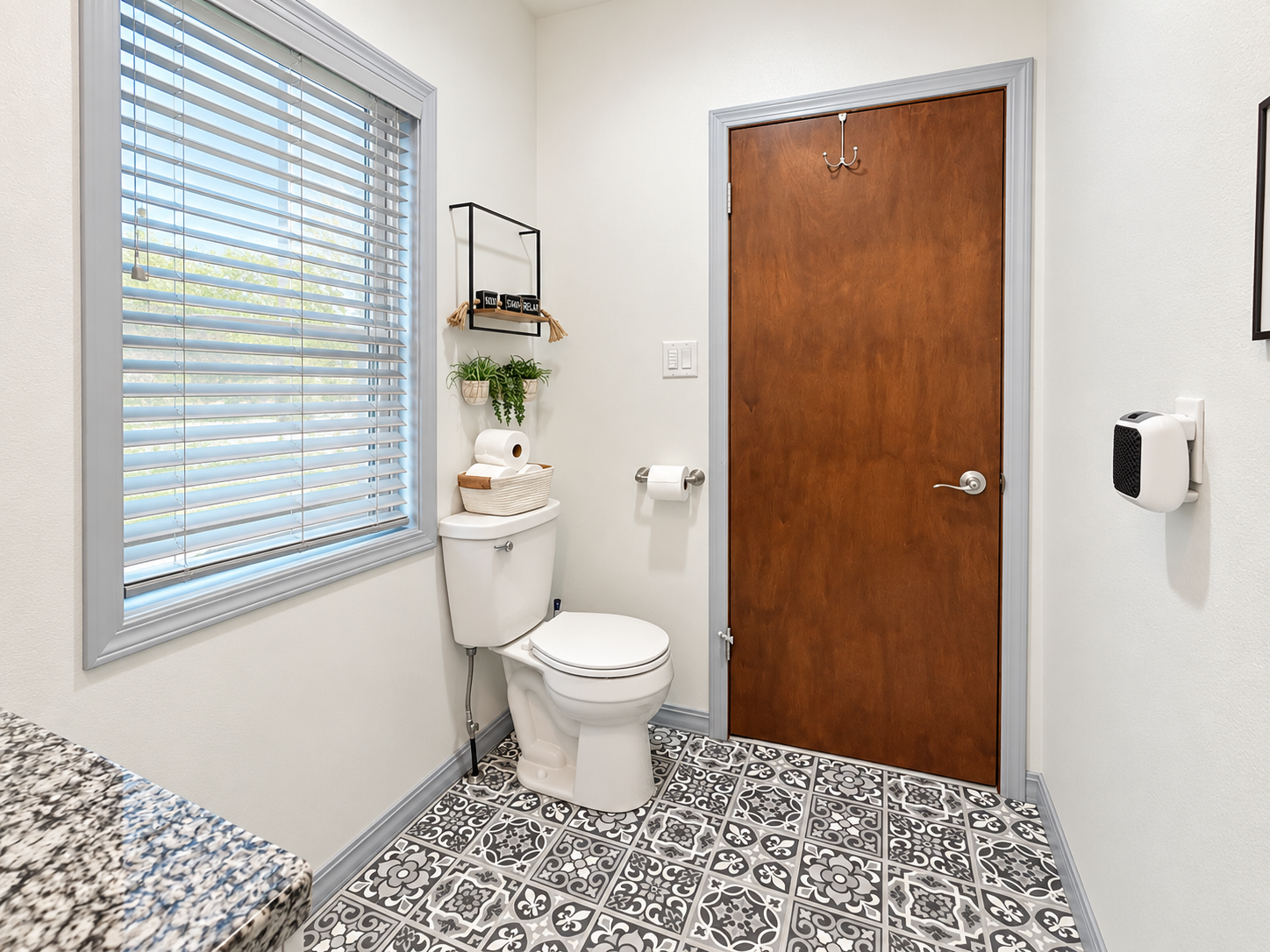 610 Gillis Avenue N Property Photo 16