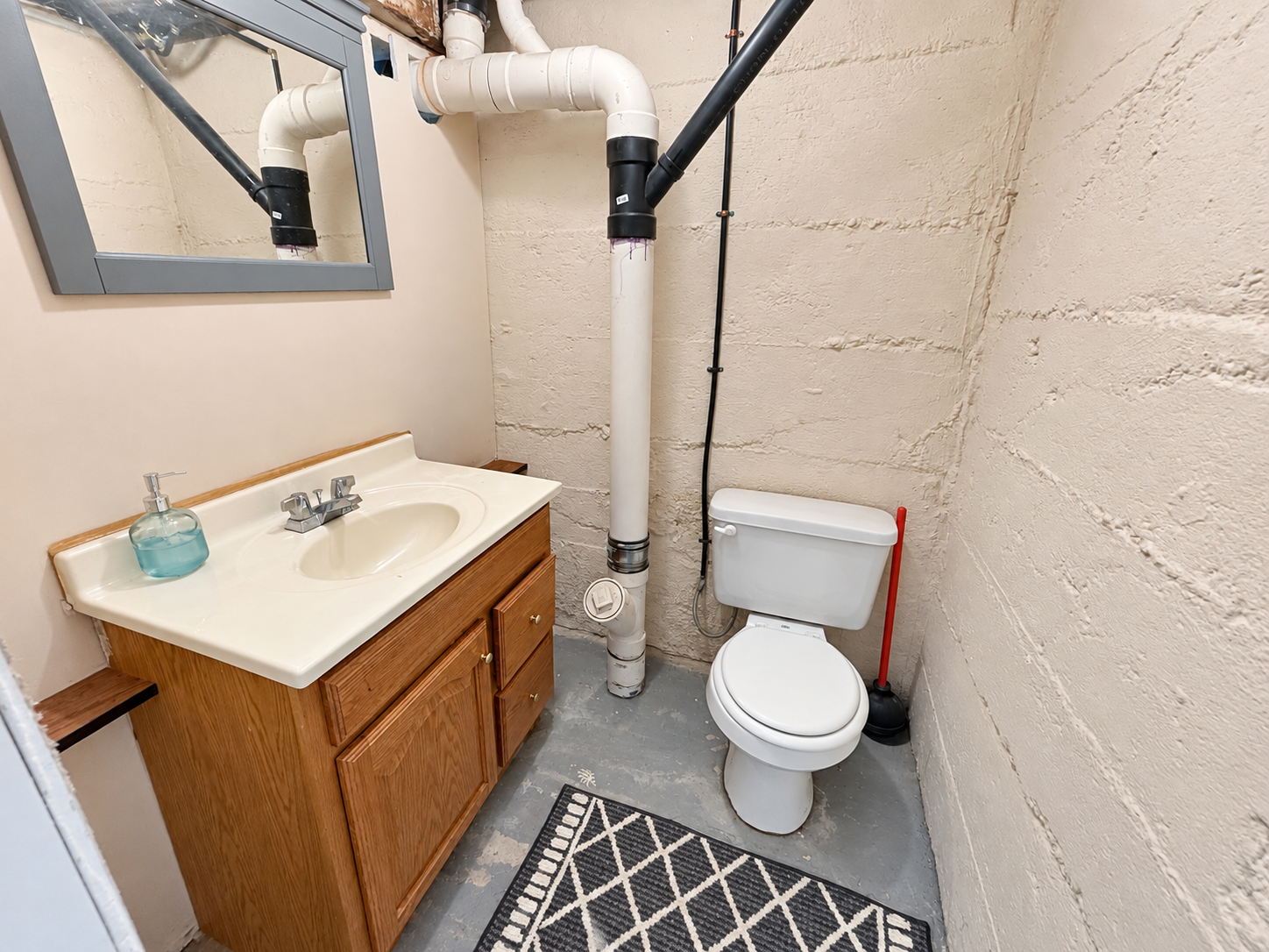 610 Gillis Avenue N Property Photo 29