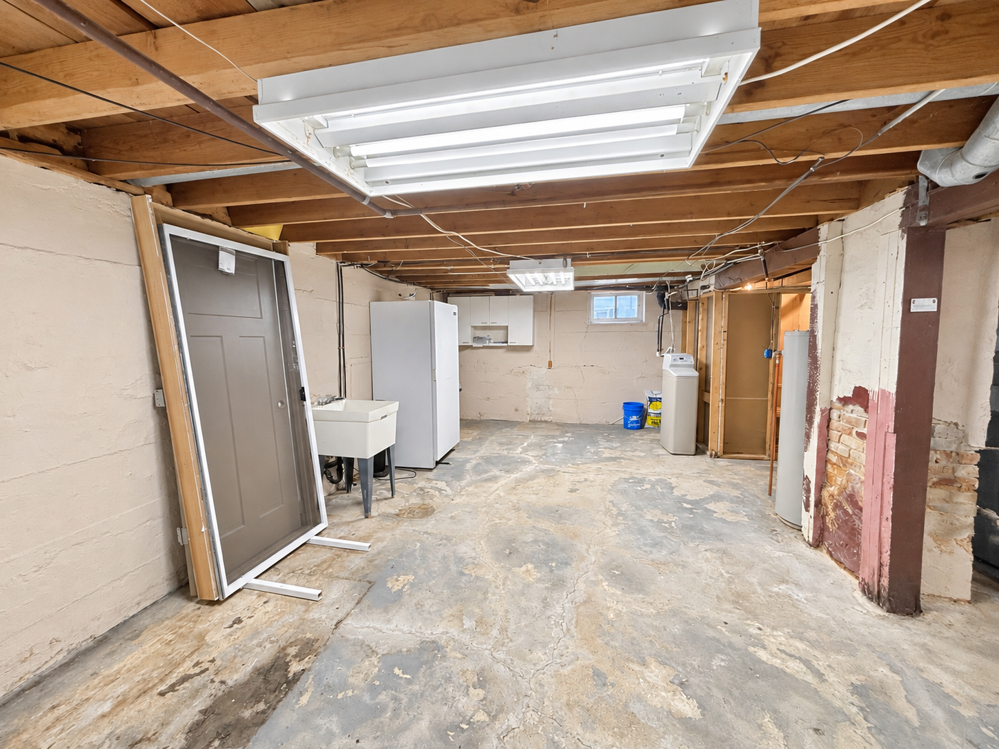 610 Gillis Avenue N Property Photo 30