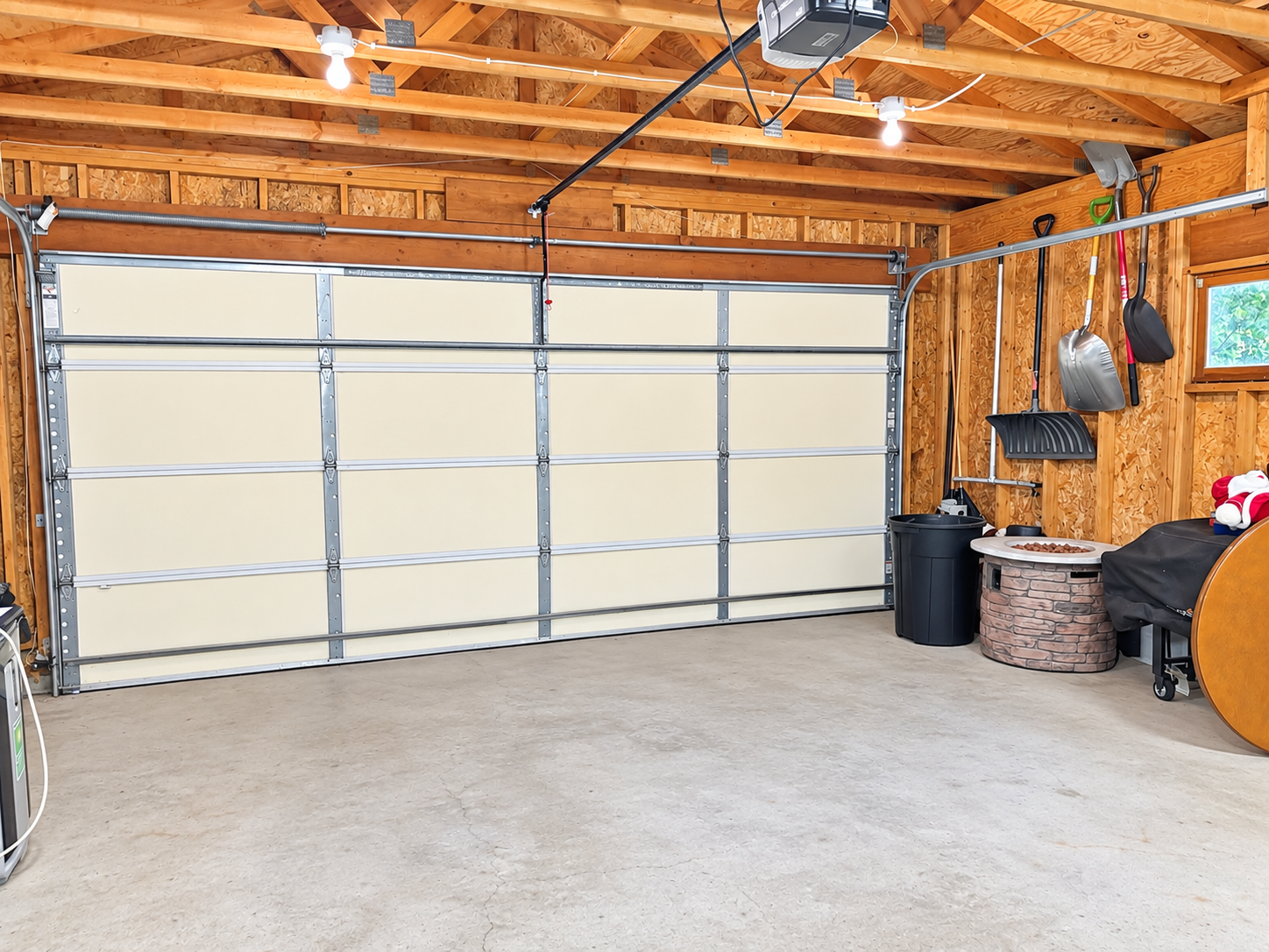 610 Gillis Avenue N Property Photo 35