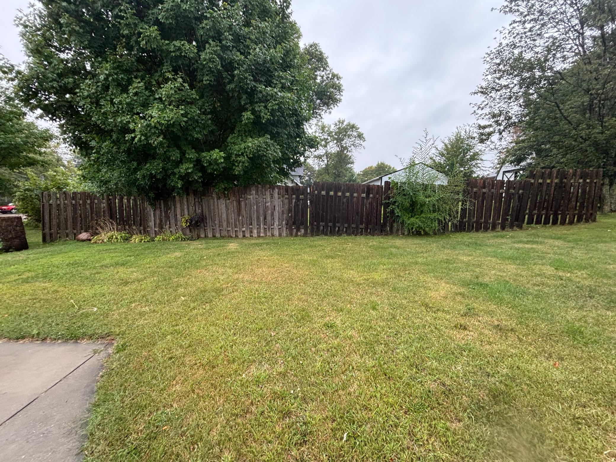 610 Gillis Avenue N Property Photo 38