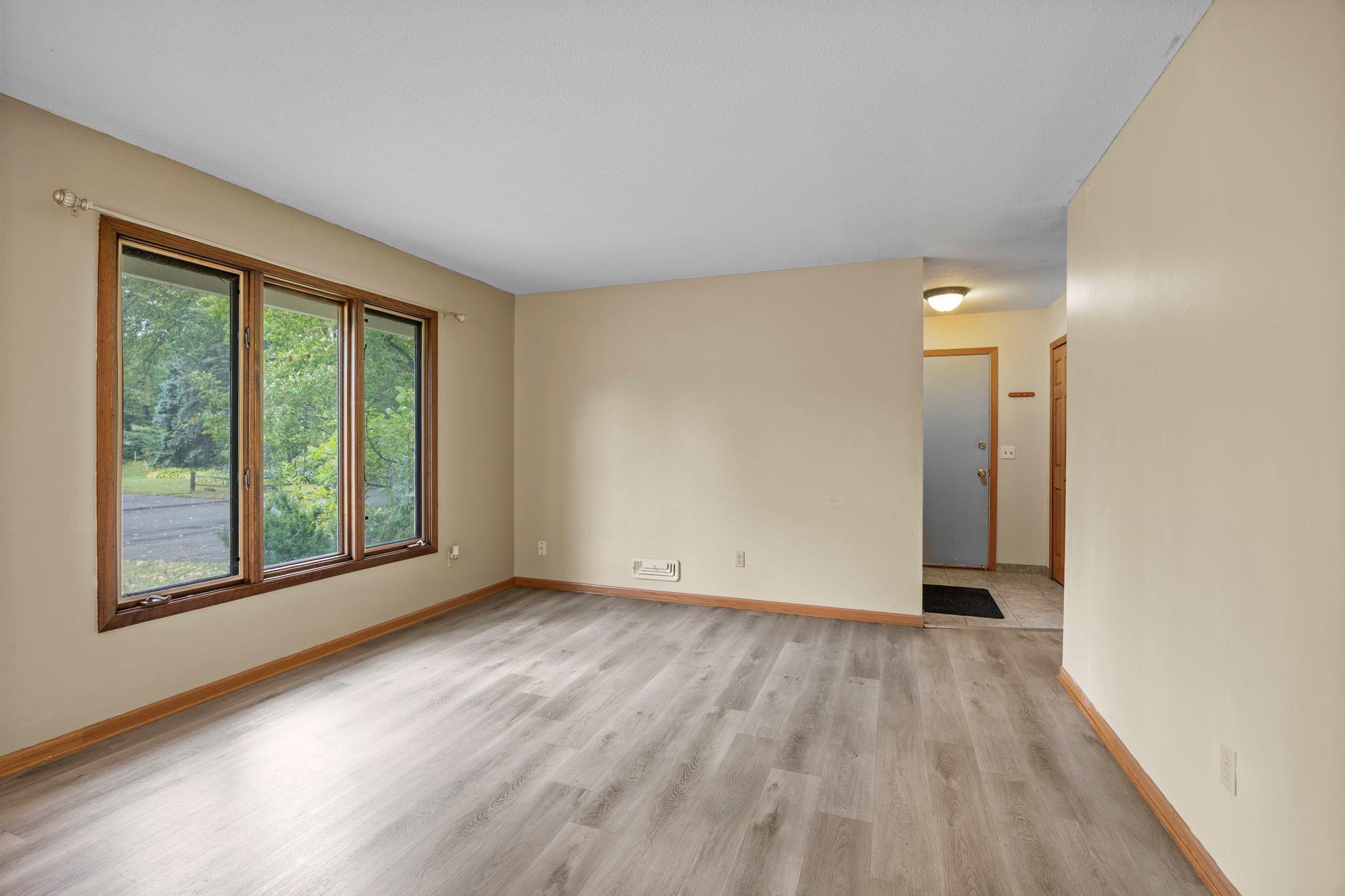 7741 Heritage Road Property Photo 3