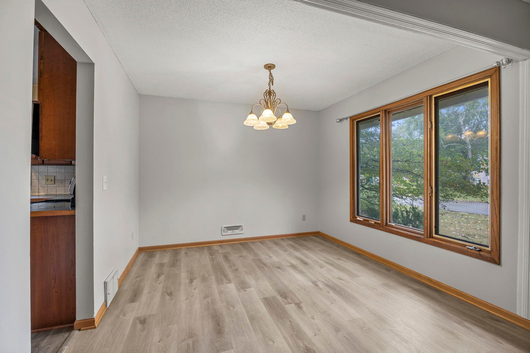 7741 Heritage Road Property Photo 4