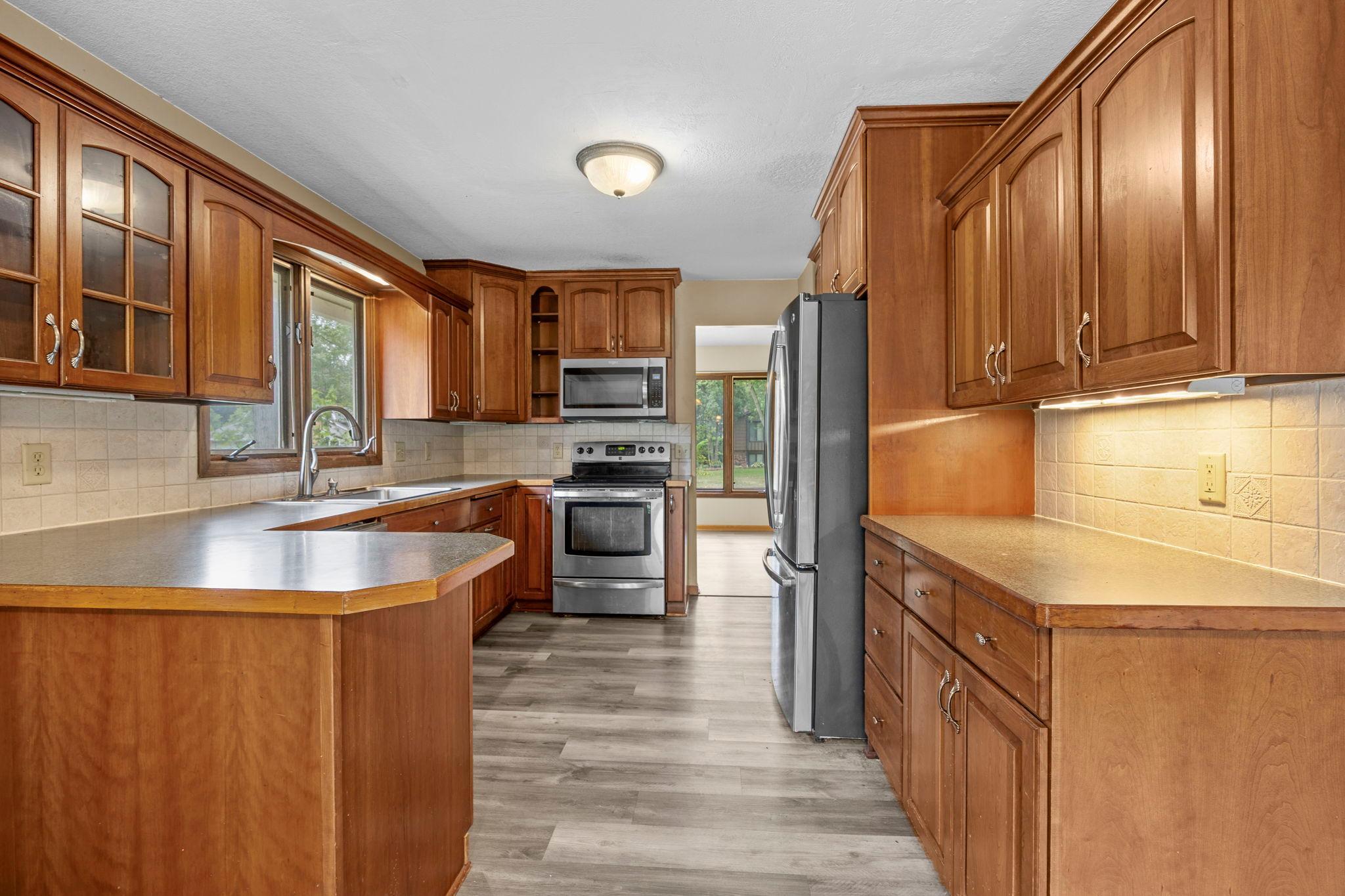 7741 Heritage Road Property Photo 10
