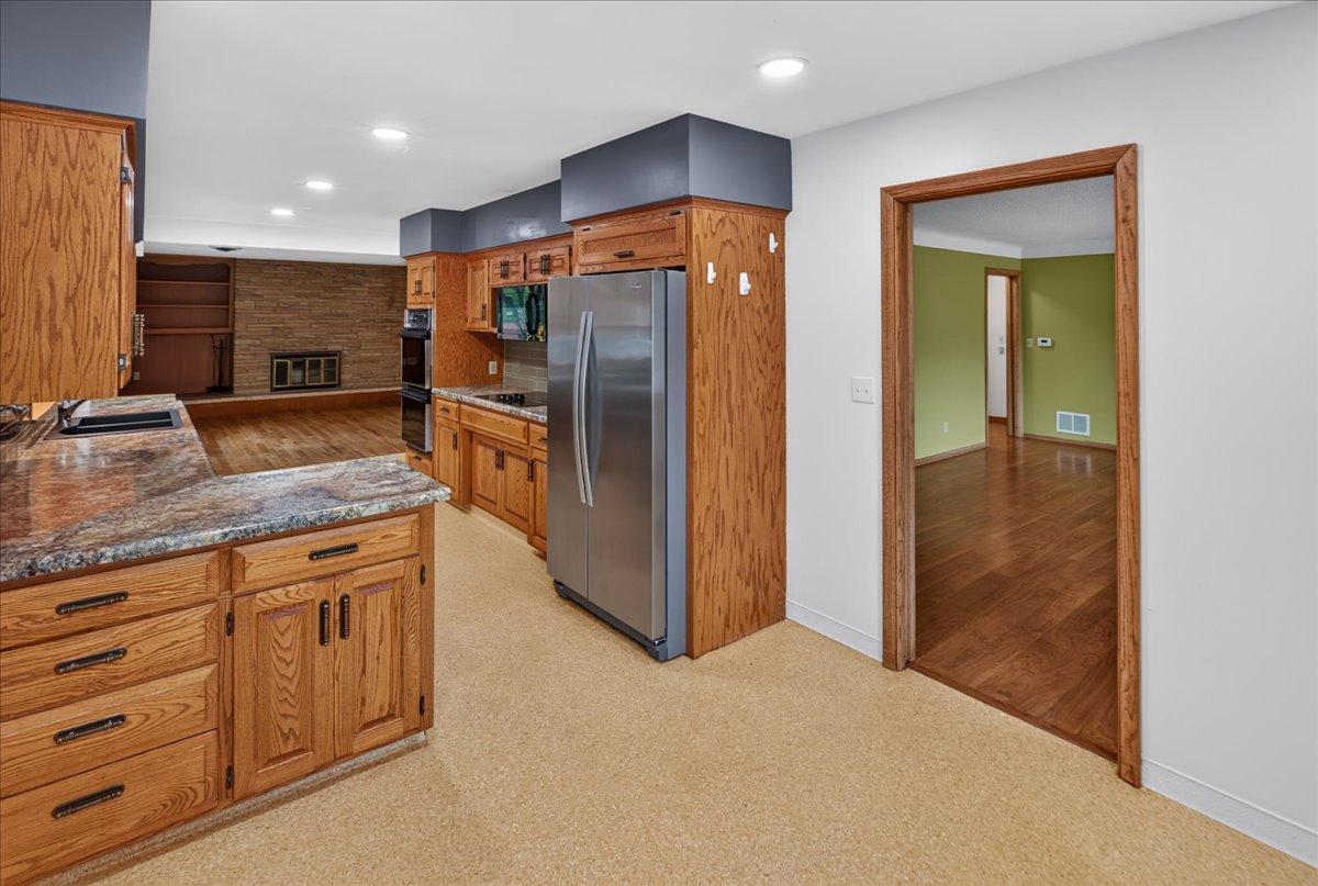 781 Iowa Avenue E Property Photo 9