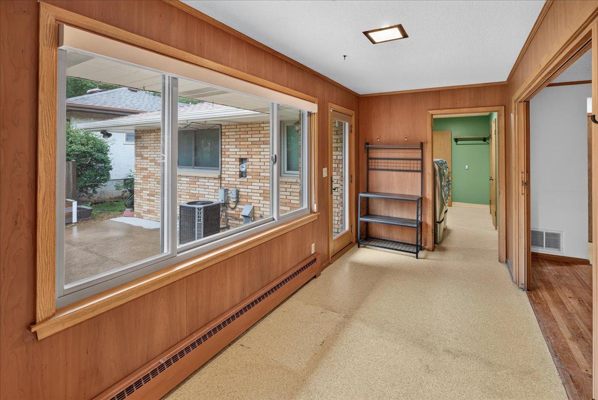 781 Iowa Avenue E Property Photo 21
