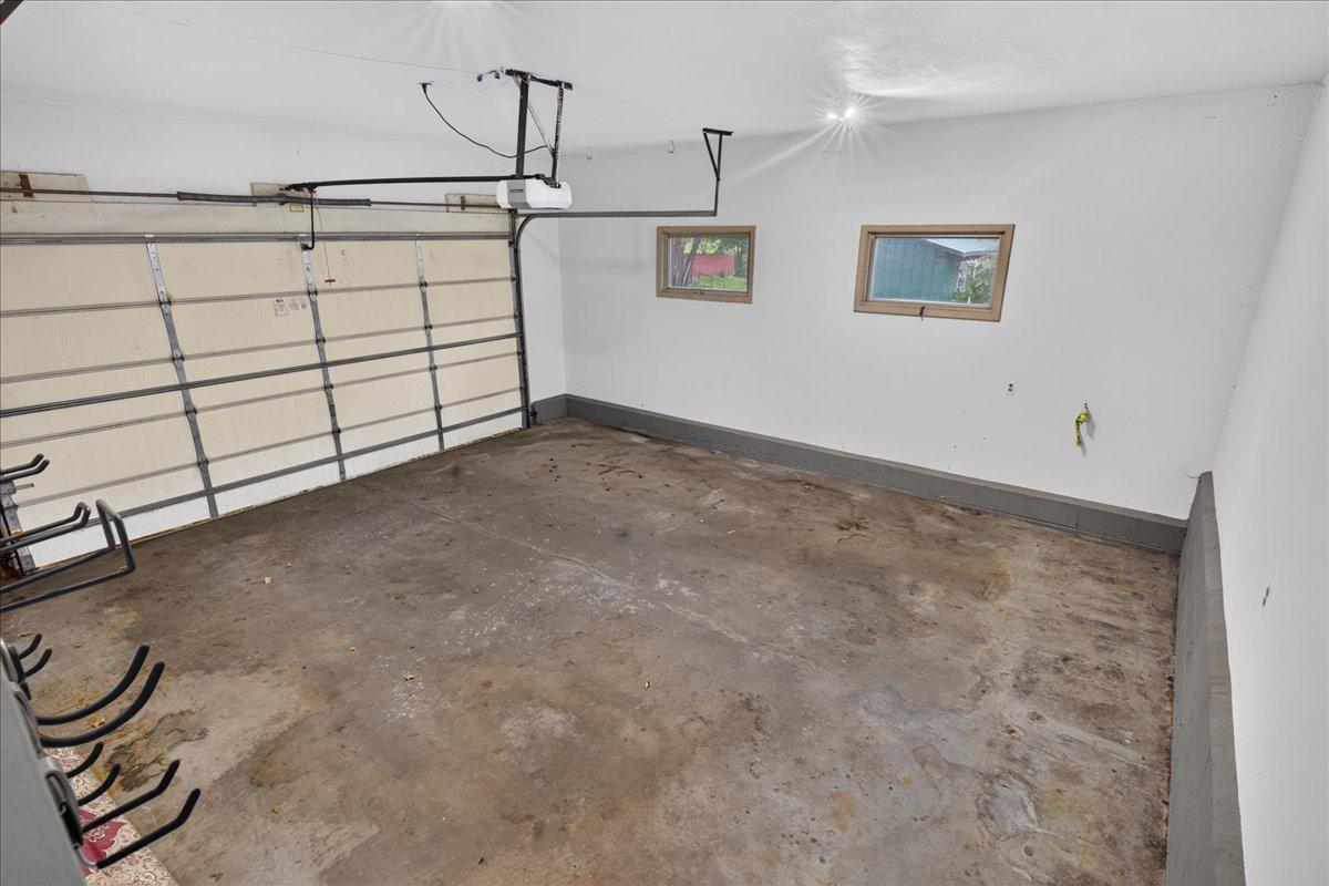 781 Iowa Avenue E Property Photo 40
