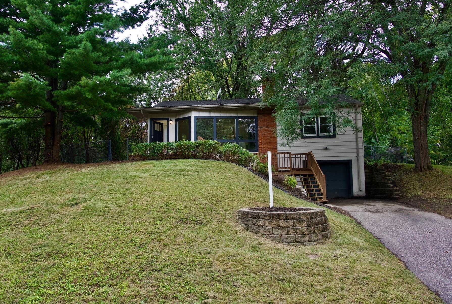 3115 Kyle Avenue N Property Photo 1