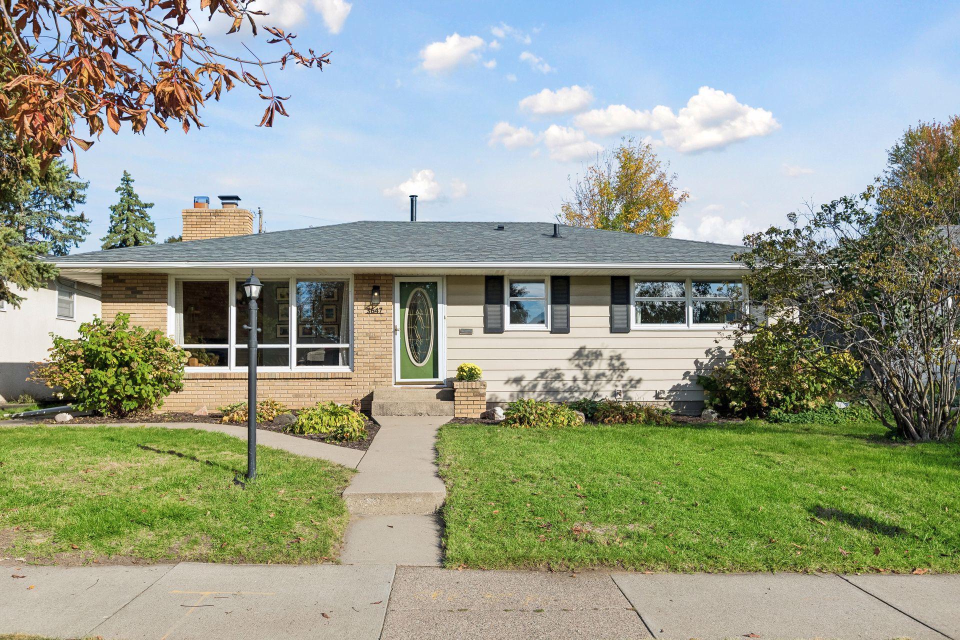 3647 Buchanan Street Ne Property Photo 1