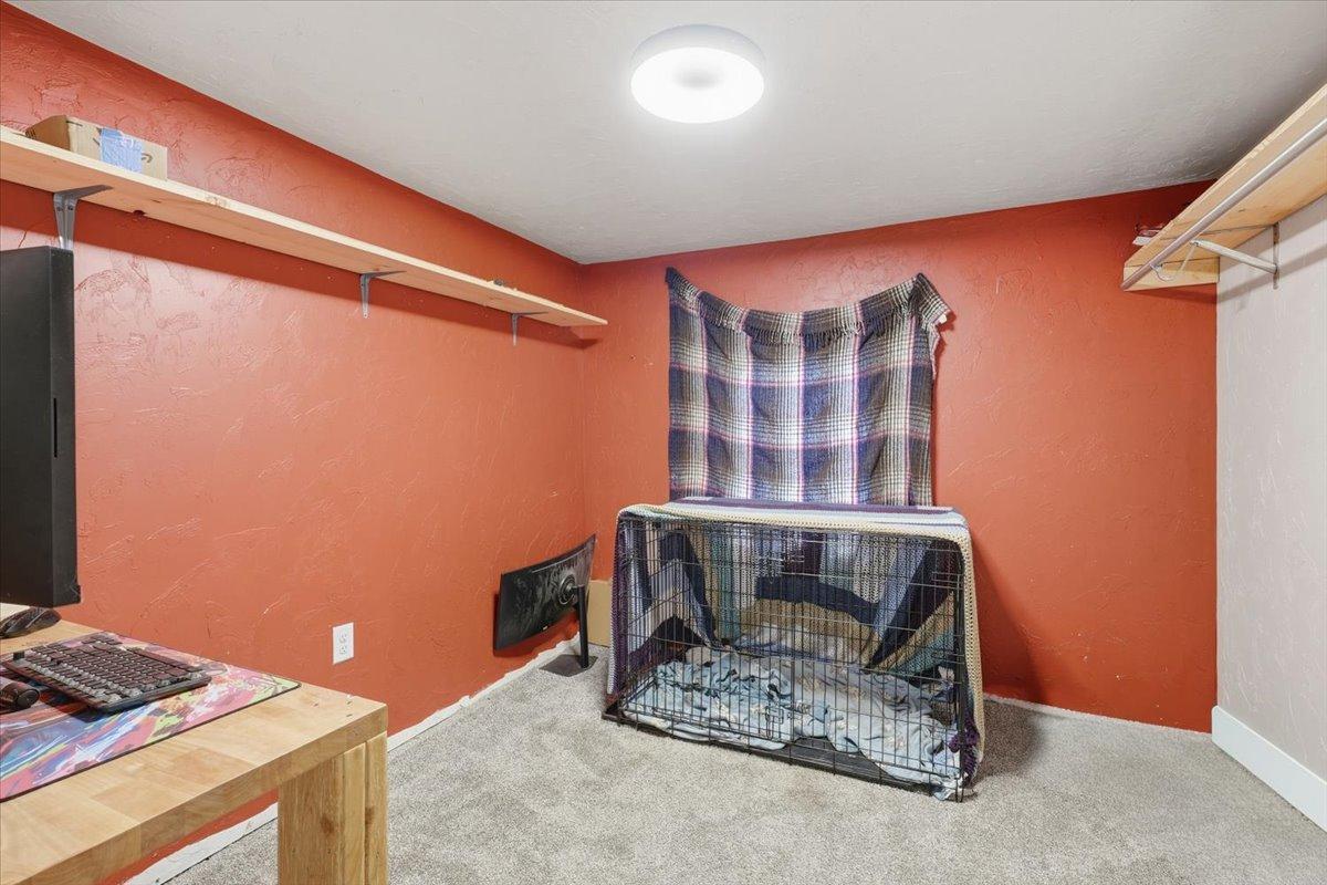 3030 70th Avenue Property Photo 7