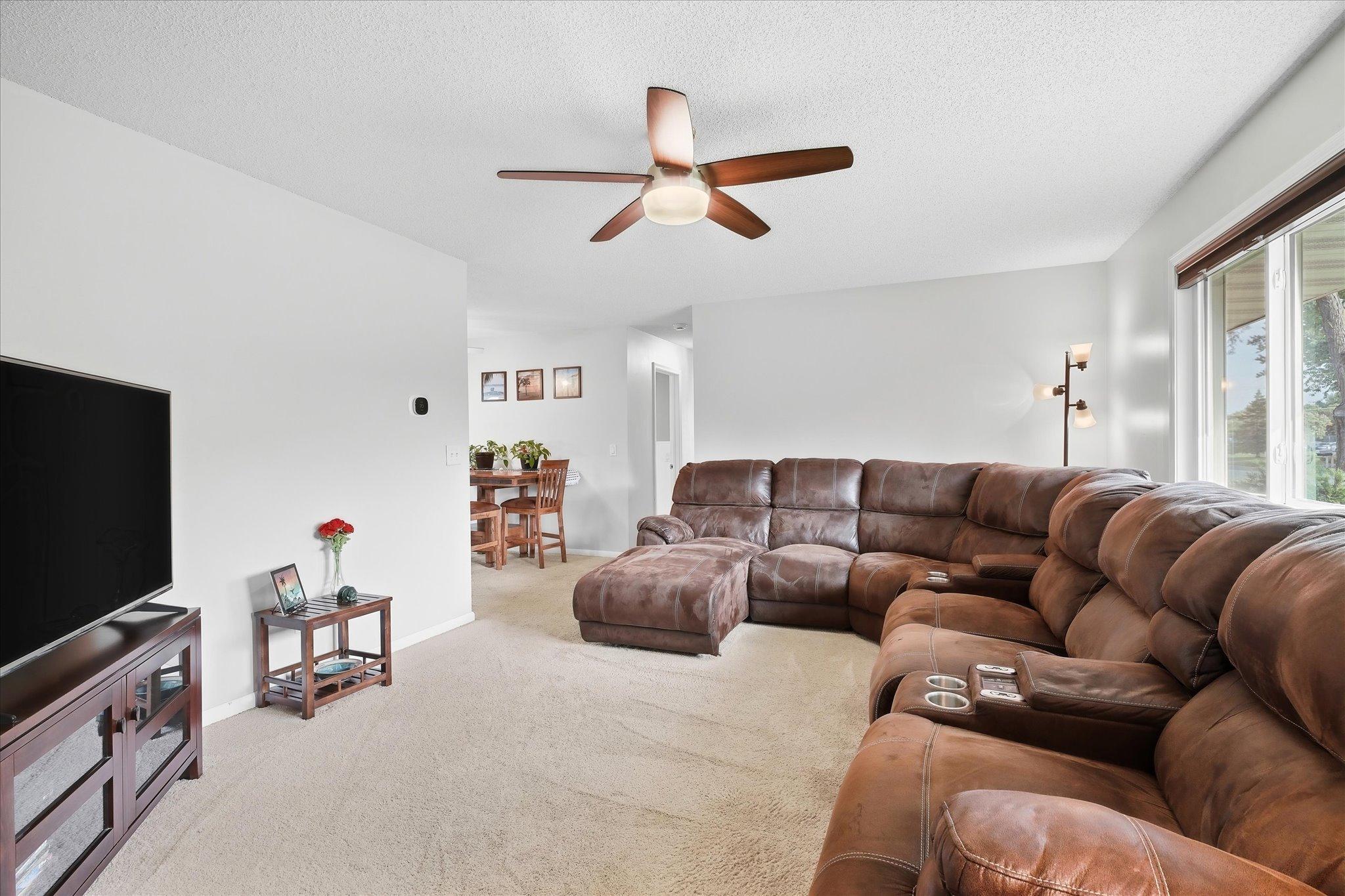 9800 3rd Street Ne Property Photo 8