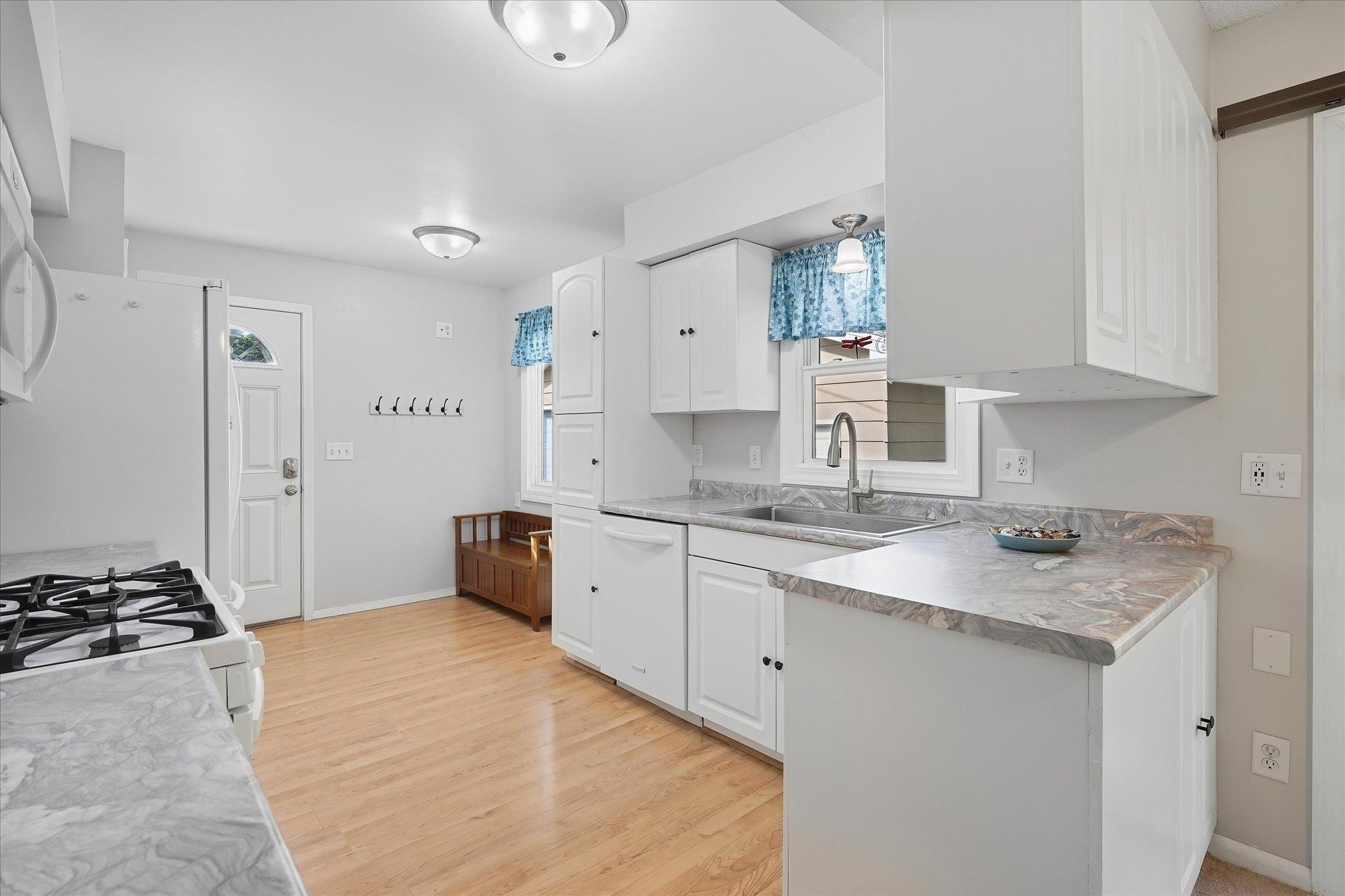 9800 3rd Street Ne Property Photo 16