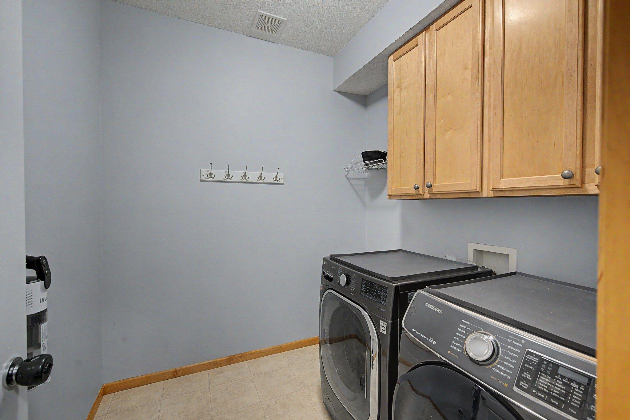 9906 Scott Avenue N Property Photo 12