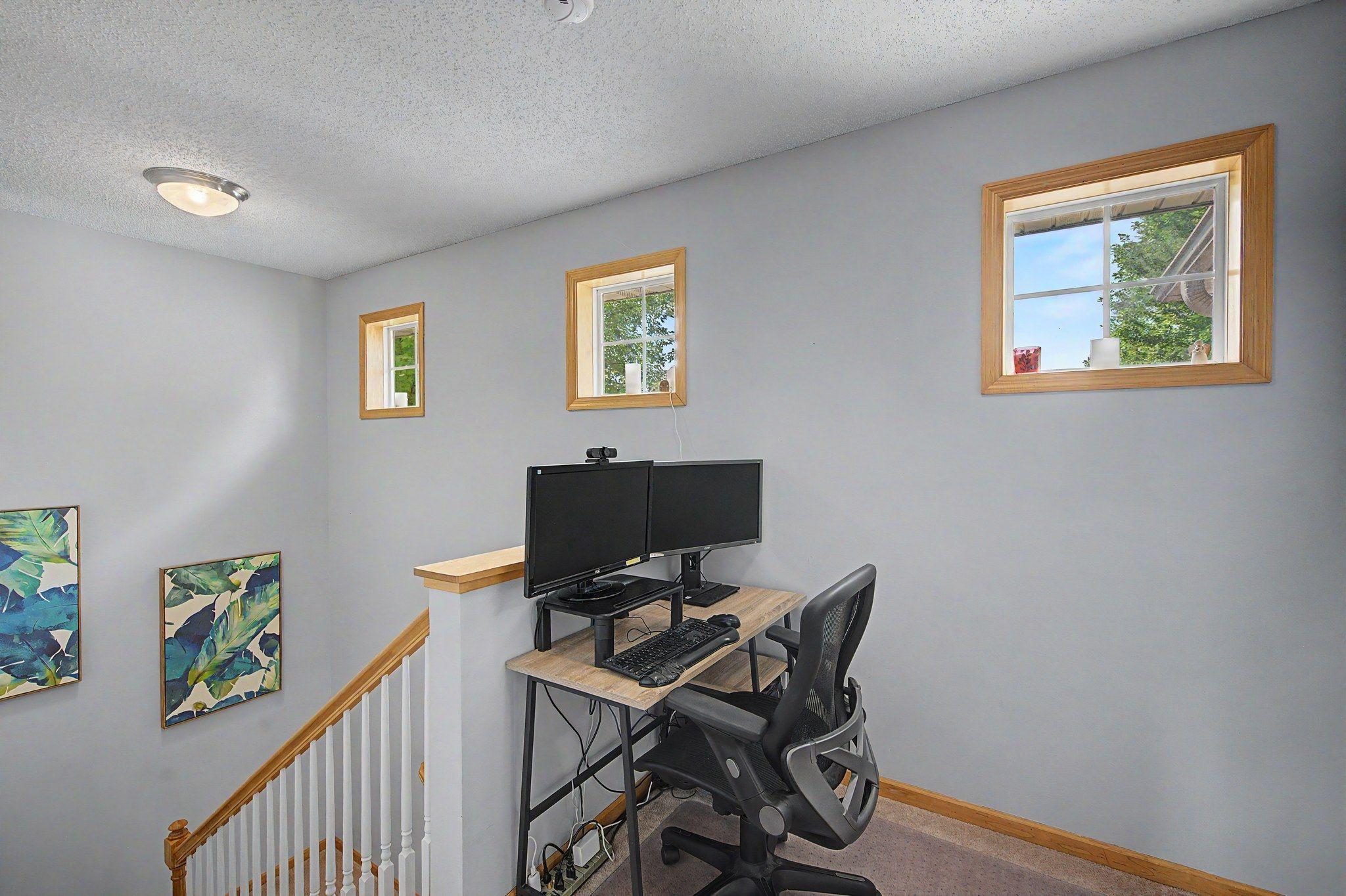 9906 Scott Avenue N Property Photo 16