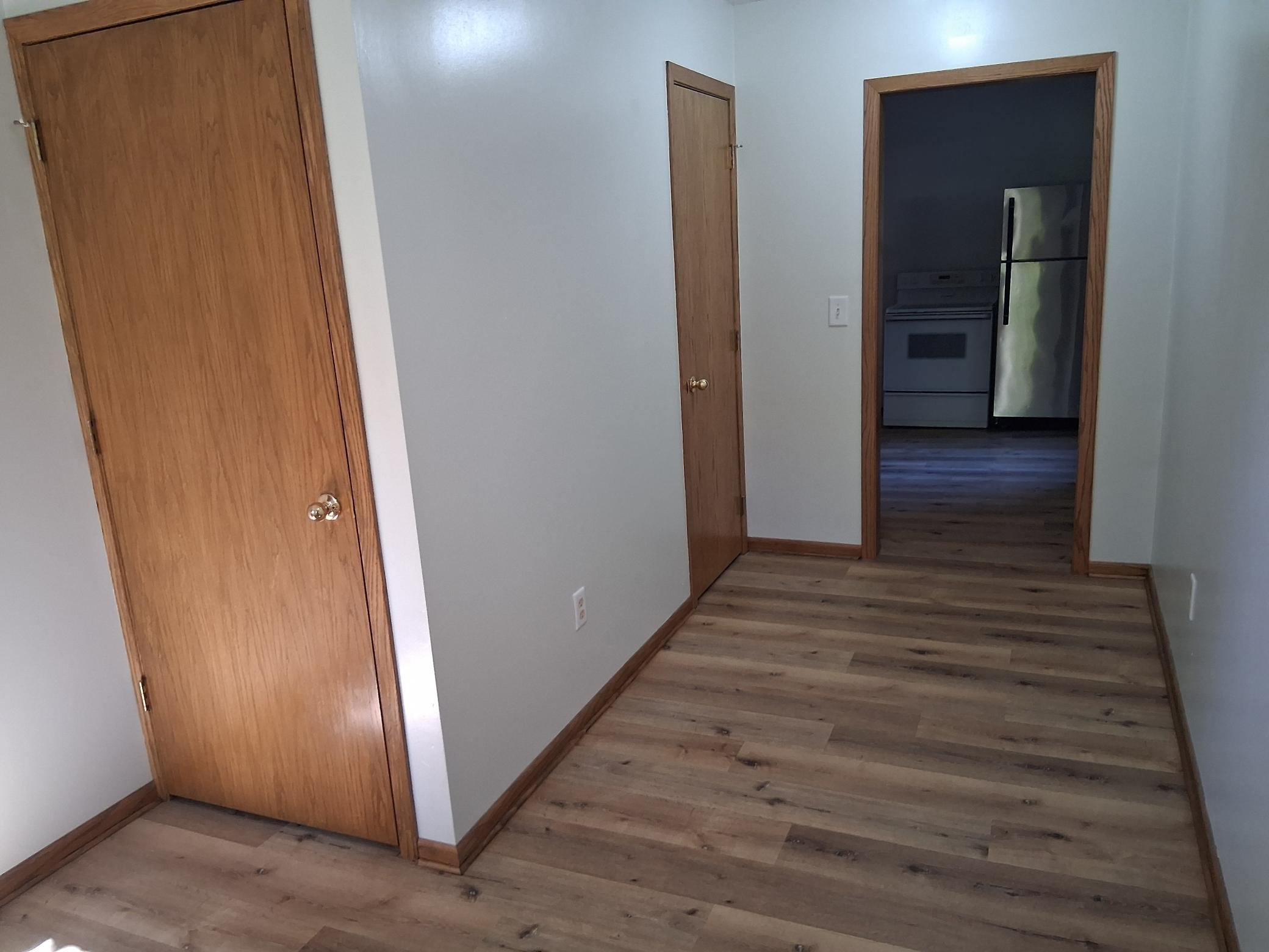 217 W Oak Street Property Photo 9
