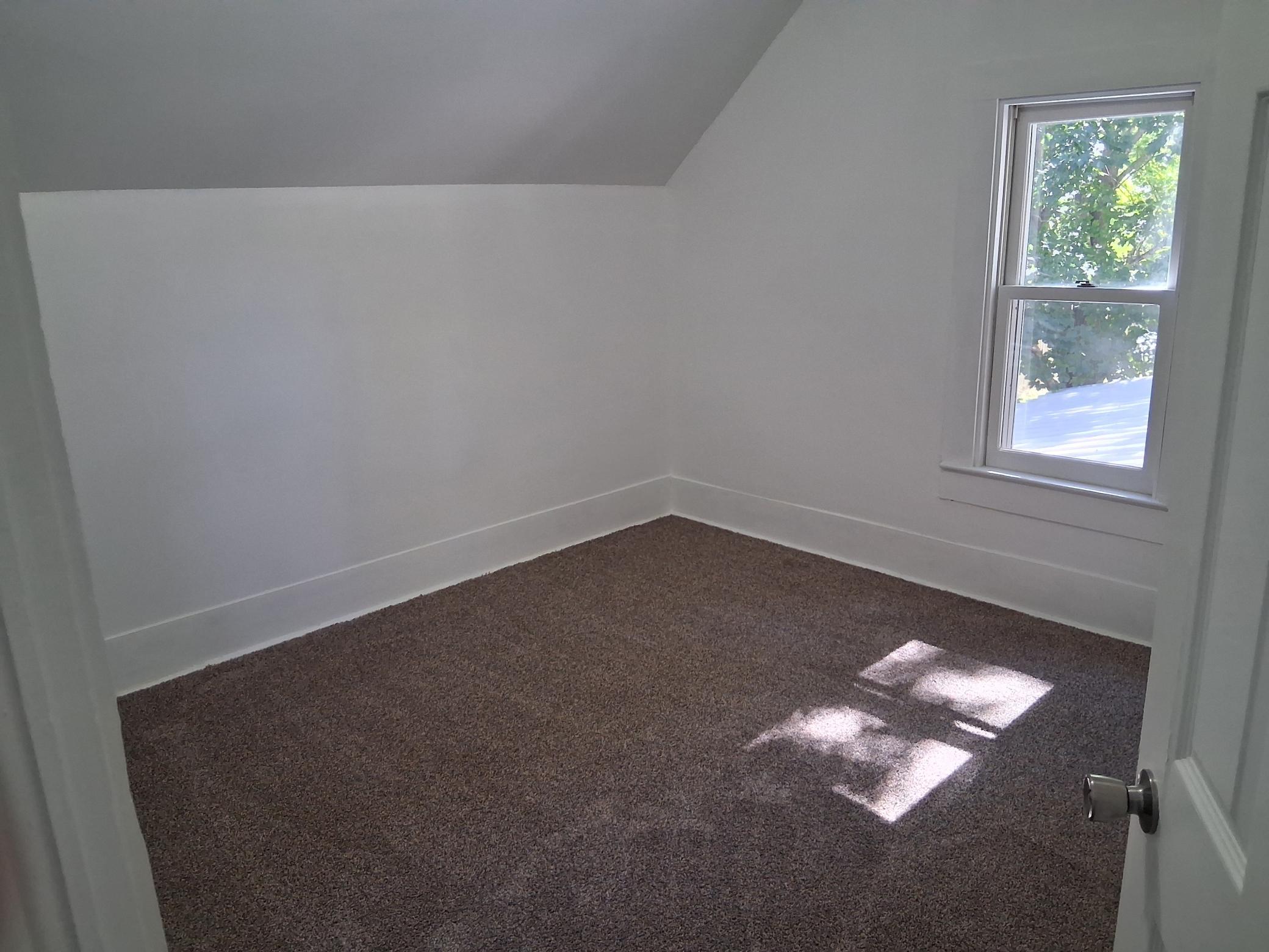 217 W Oak Street Property Photo 10