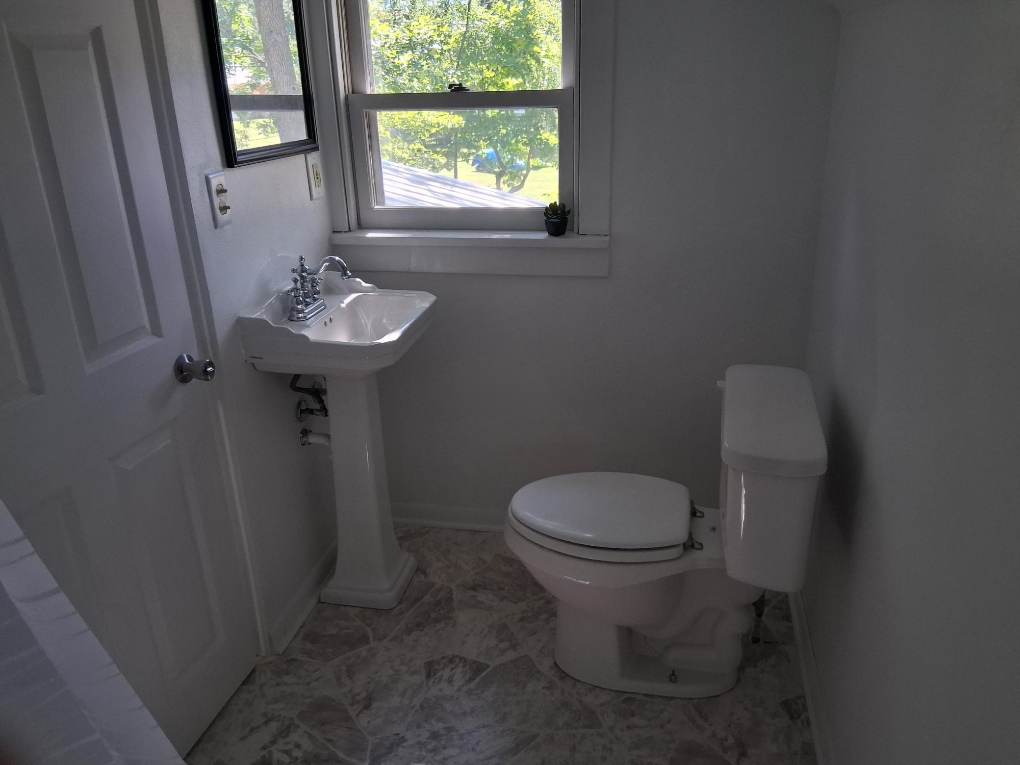 217 W Oak Street Property Photo 13