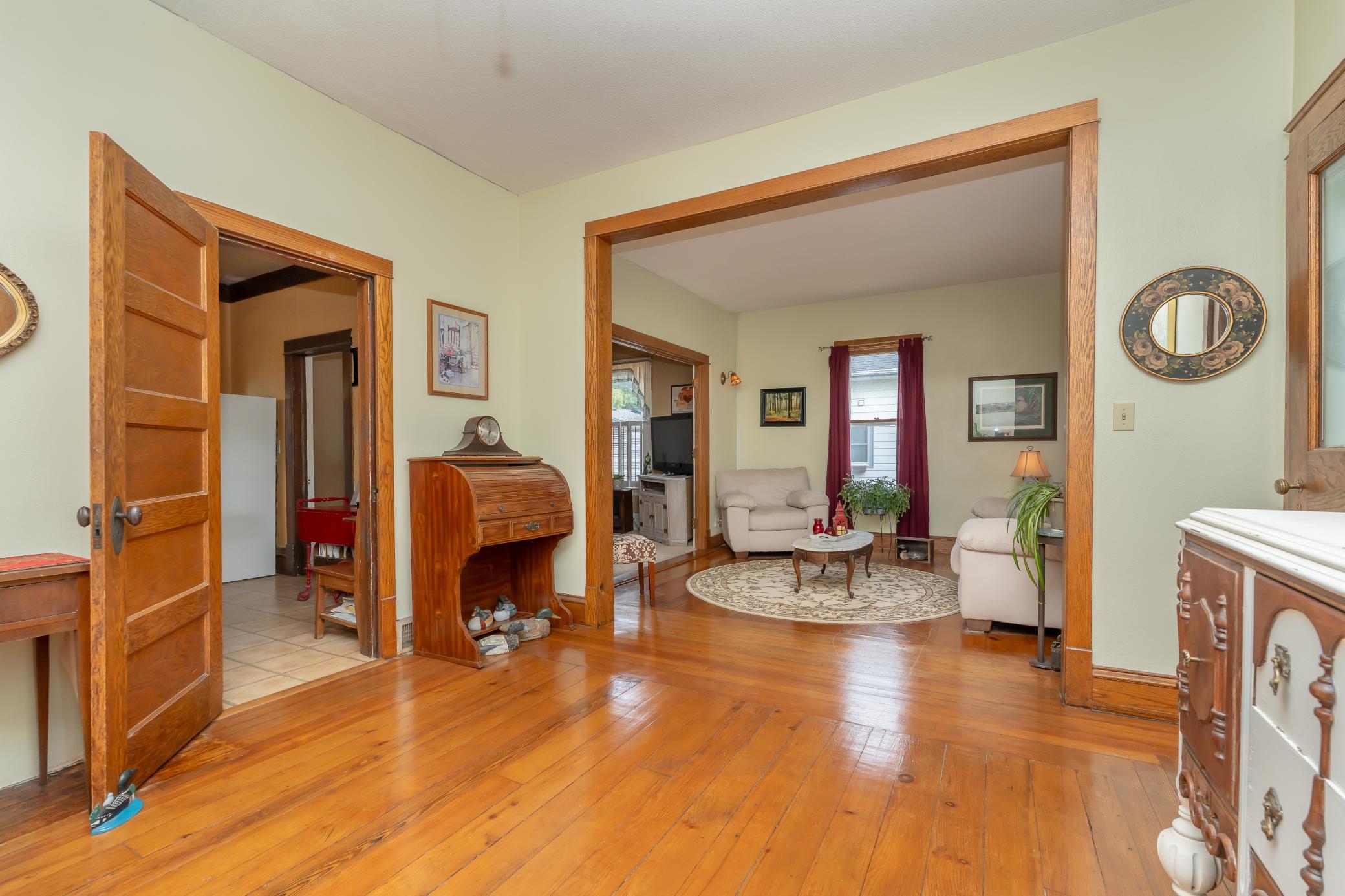 409 Elm Avenue Se Property Photo 7