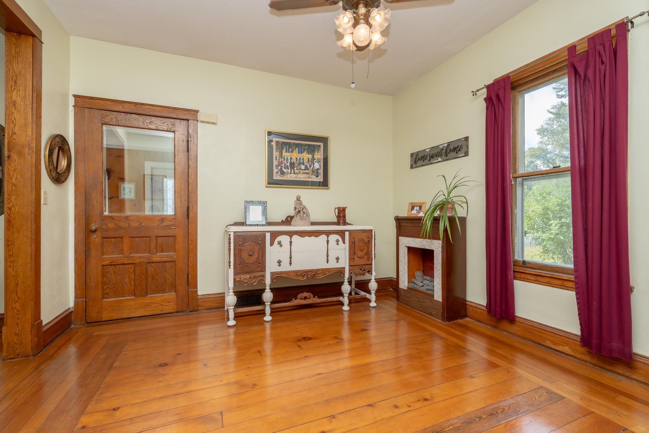 409 Elm Avenue Se Property Photo 12