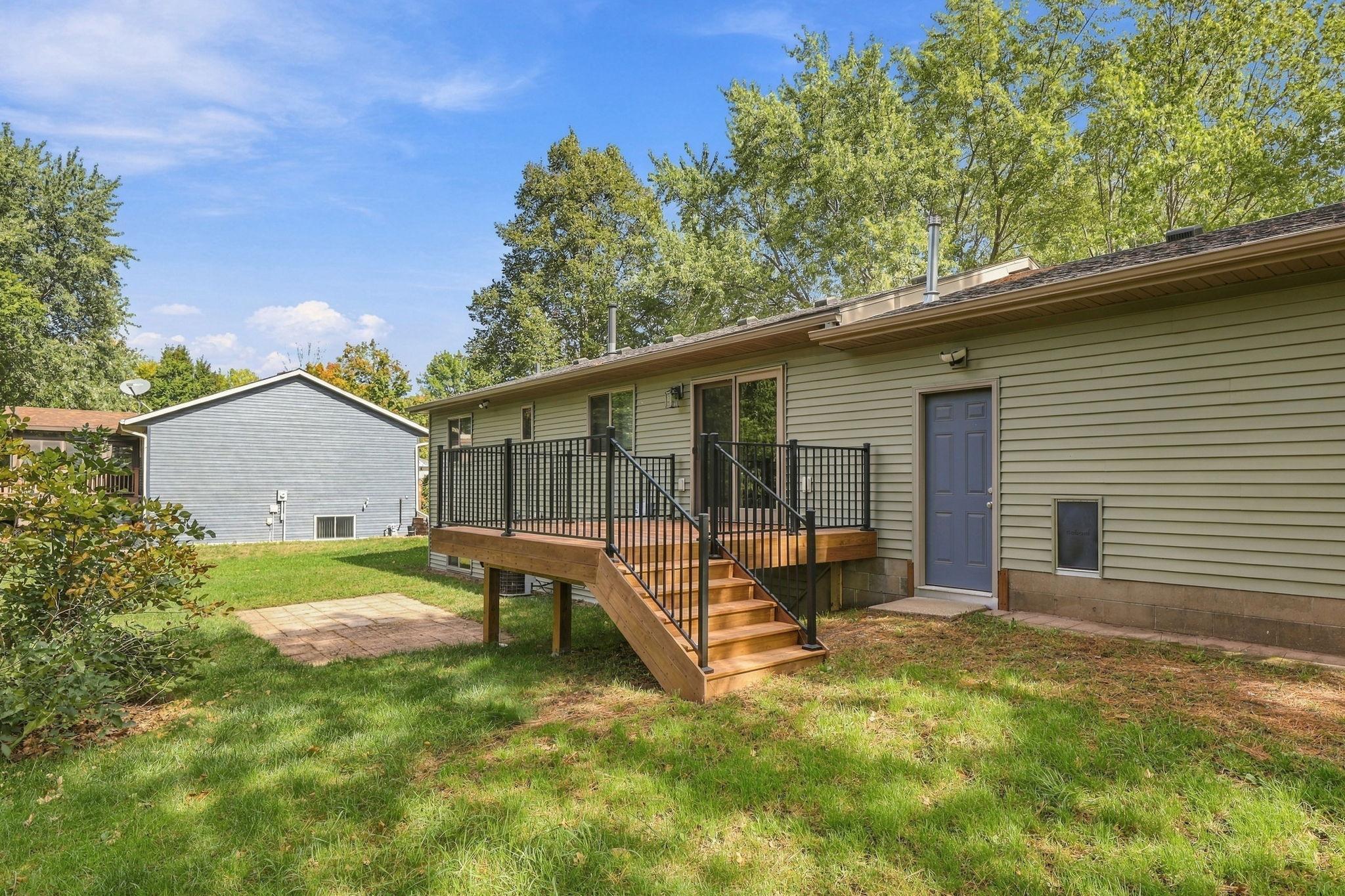2015 Highview Drive Property Photo 4
