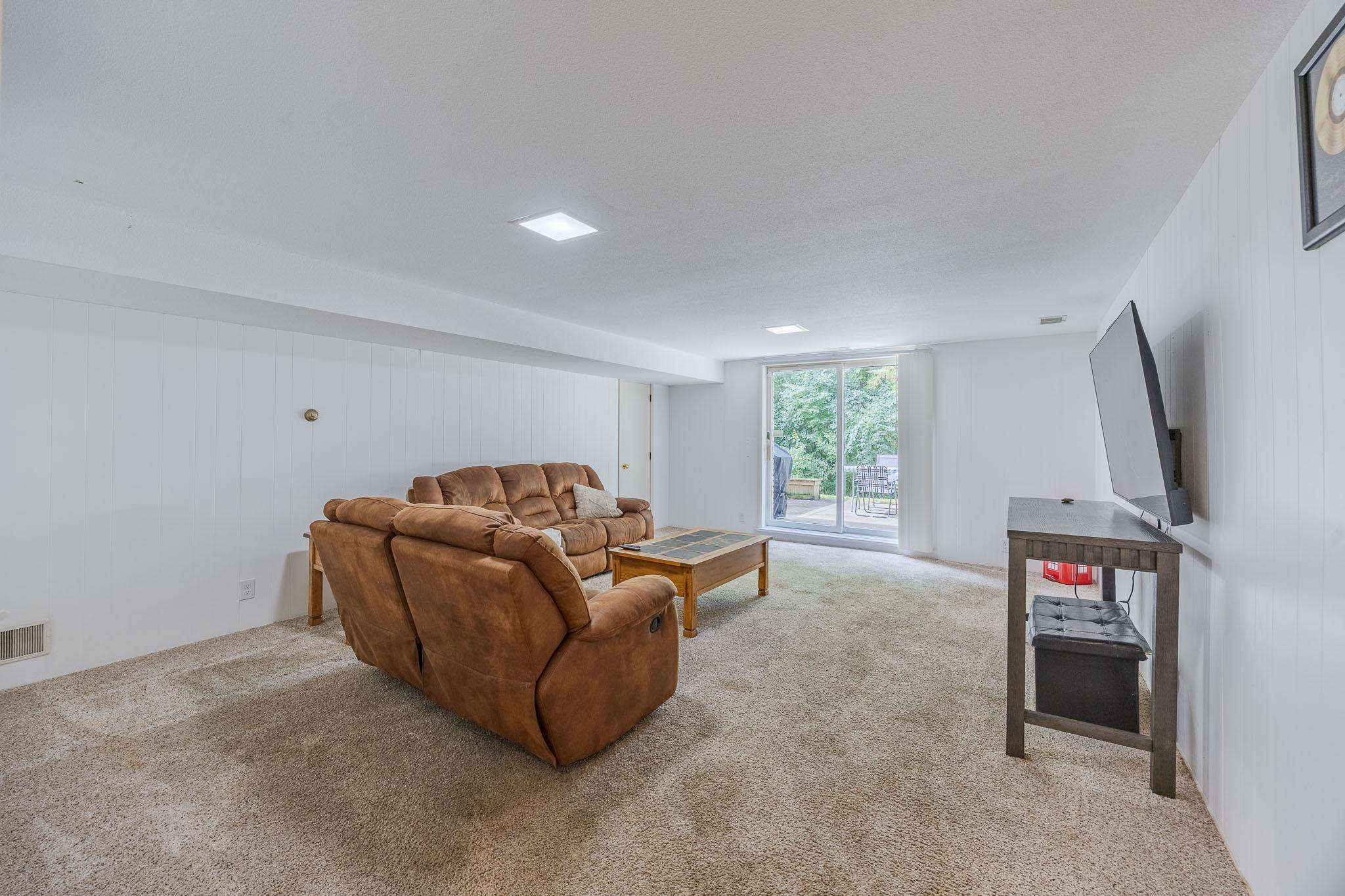 5316 Malibu Drive Property Photo 36