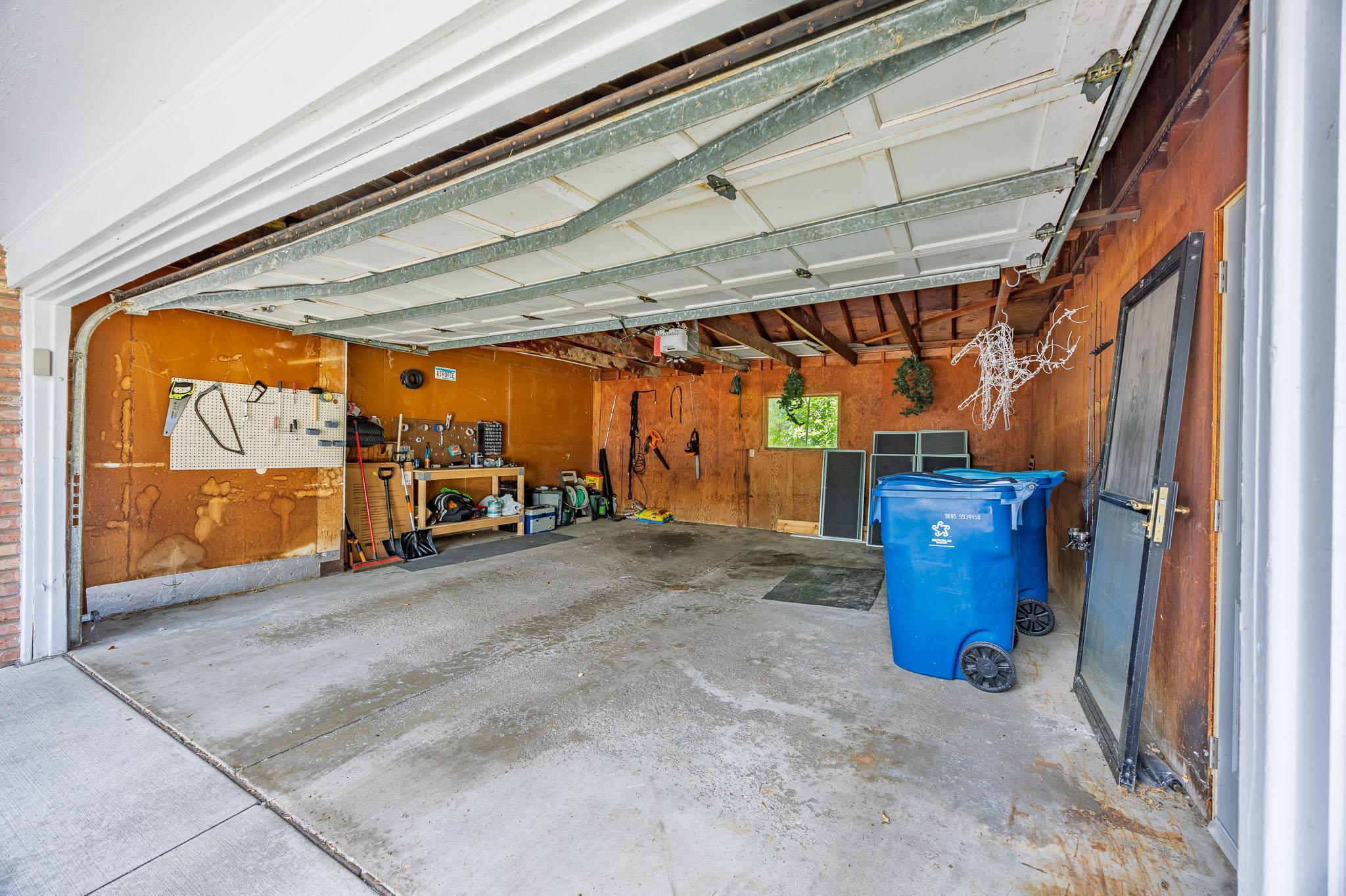 5316 Malibu Drive Property Photo 37