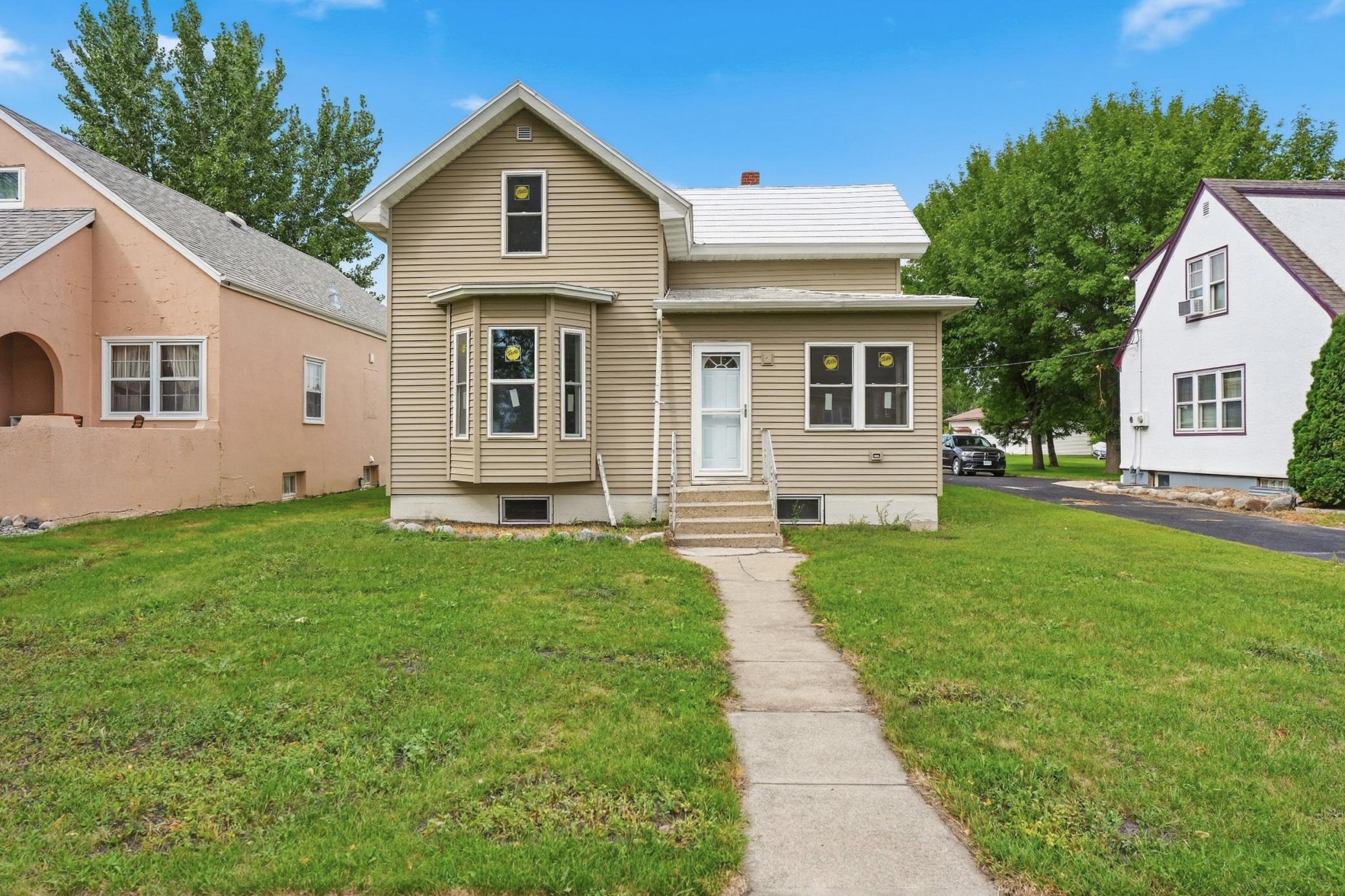 103 3rd Avenue E Property Photo 1