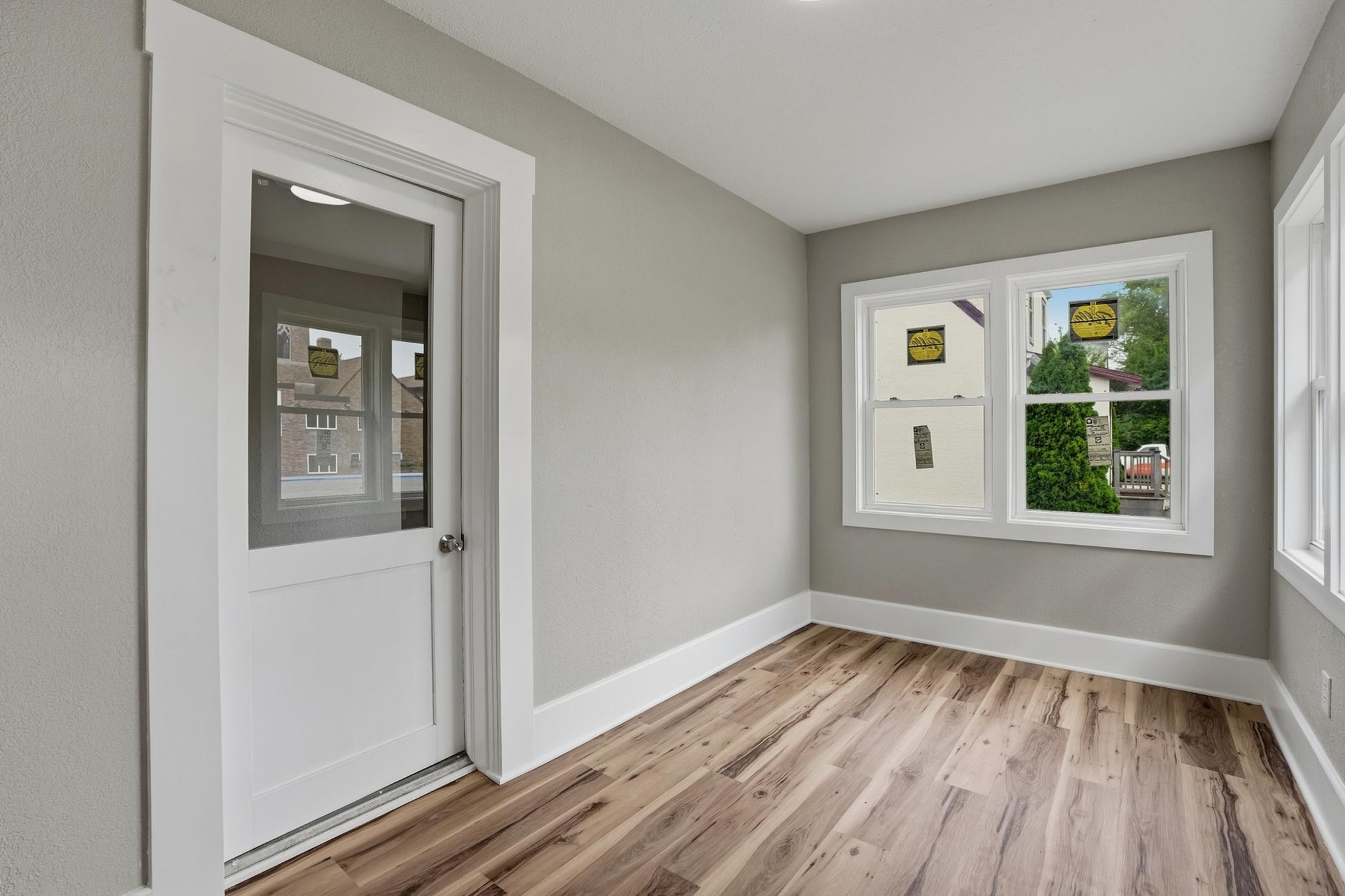 103 3rd Avenue E Property Photo 2