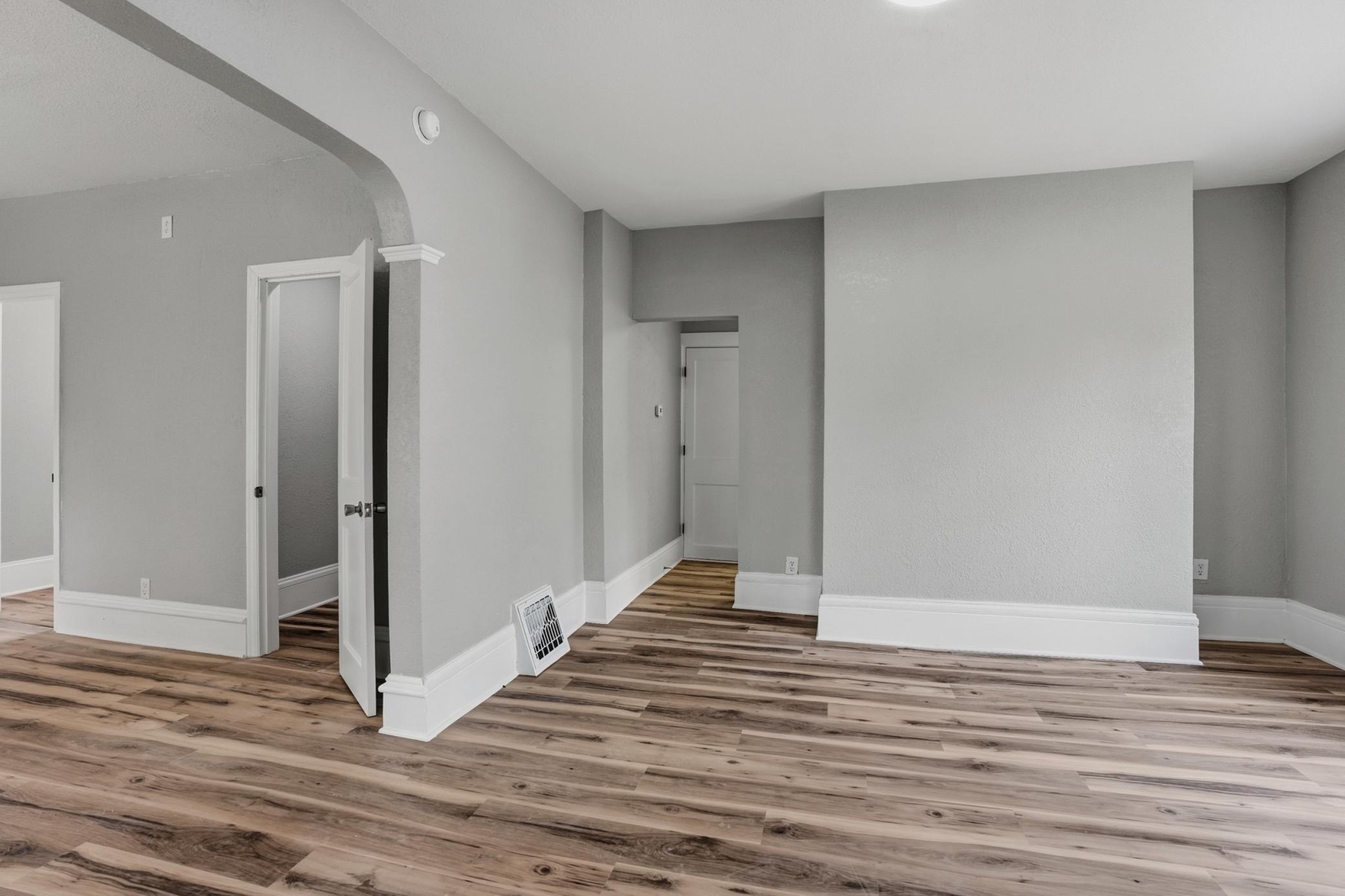 103 3rd Avenue E Property Photo 3