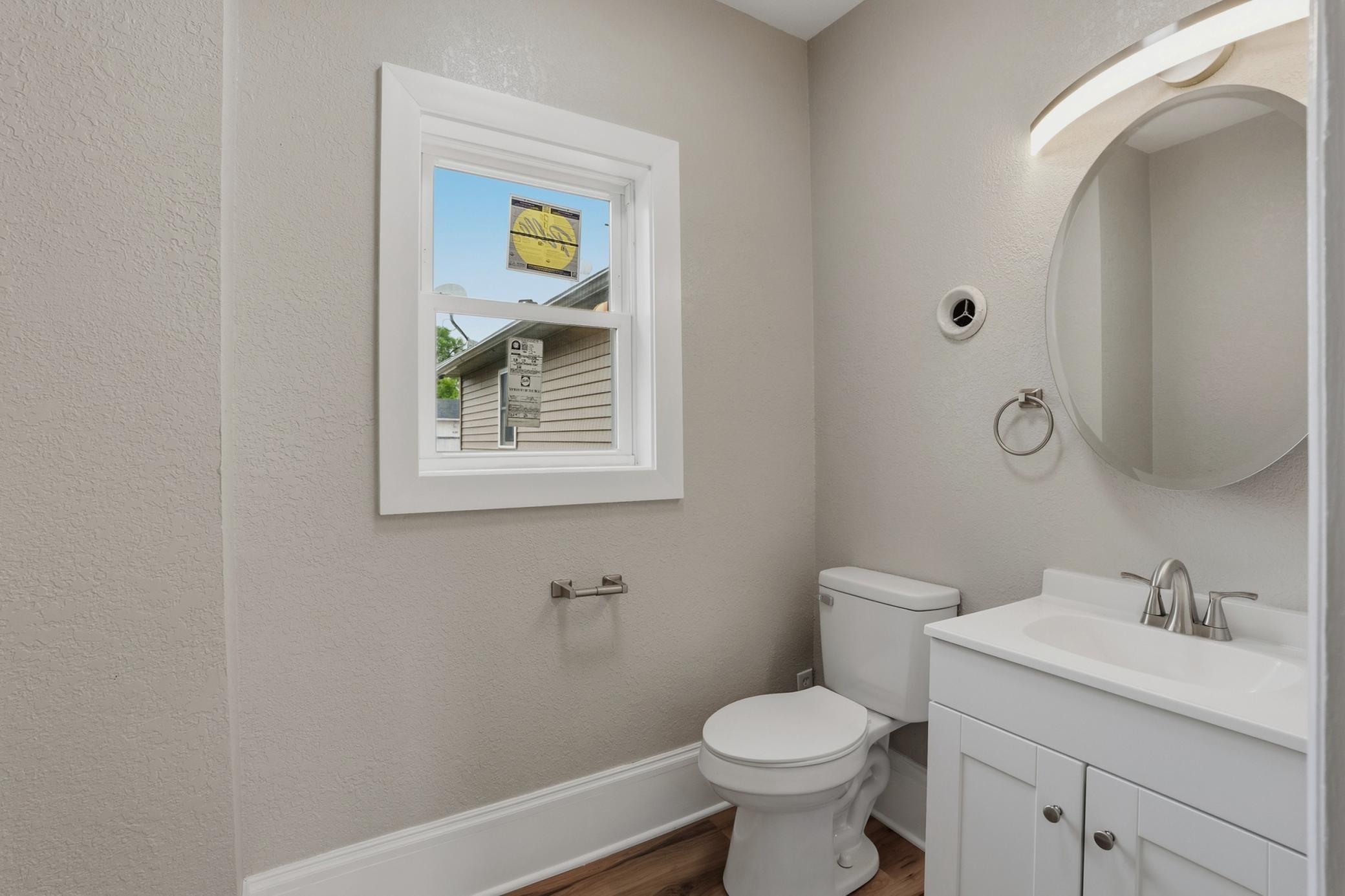 103 3rd Avenue E Property Photo 11