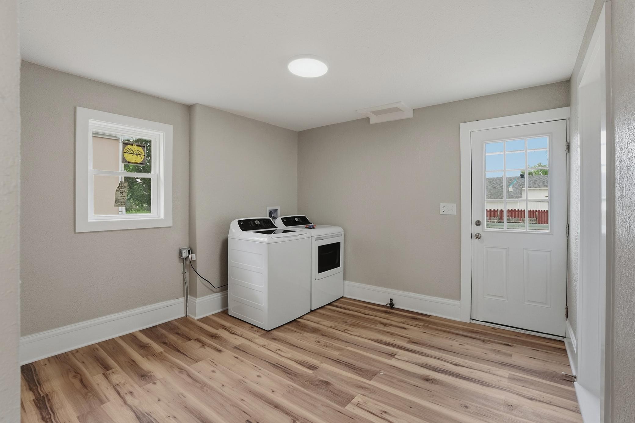 103 3rd Avenue E Property Photo 12
