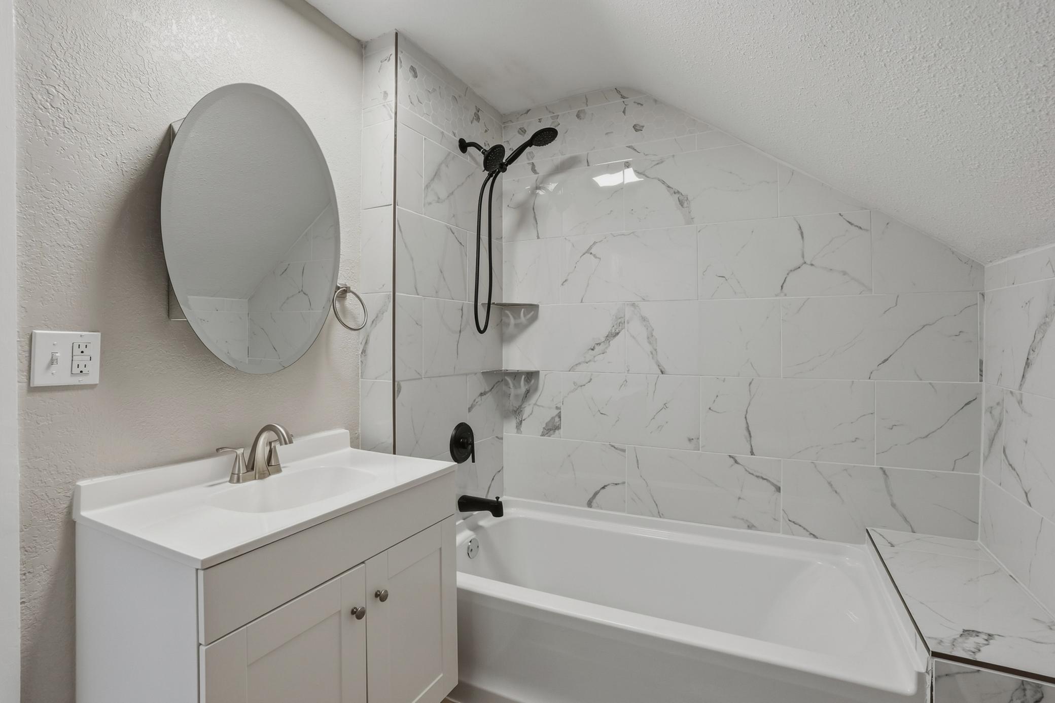 103 3rd Avenue E Property Photo 20