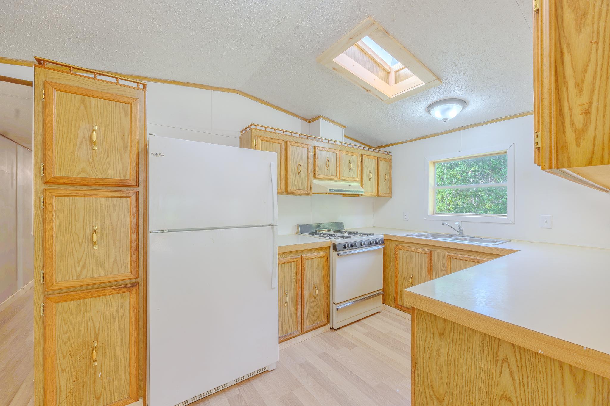 23099 512th Street Property Photo 4