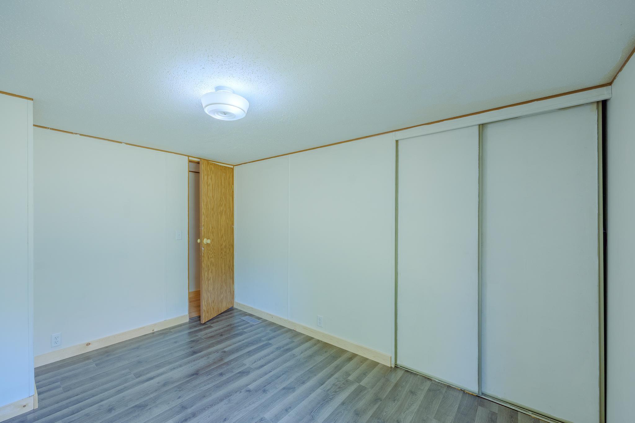 23099 512th Street Property Photo 8