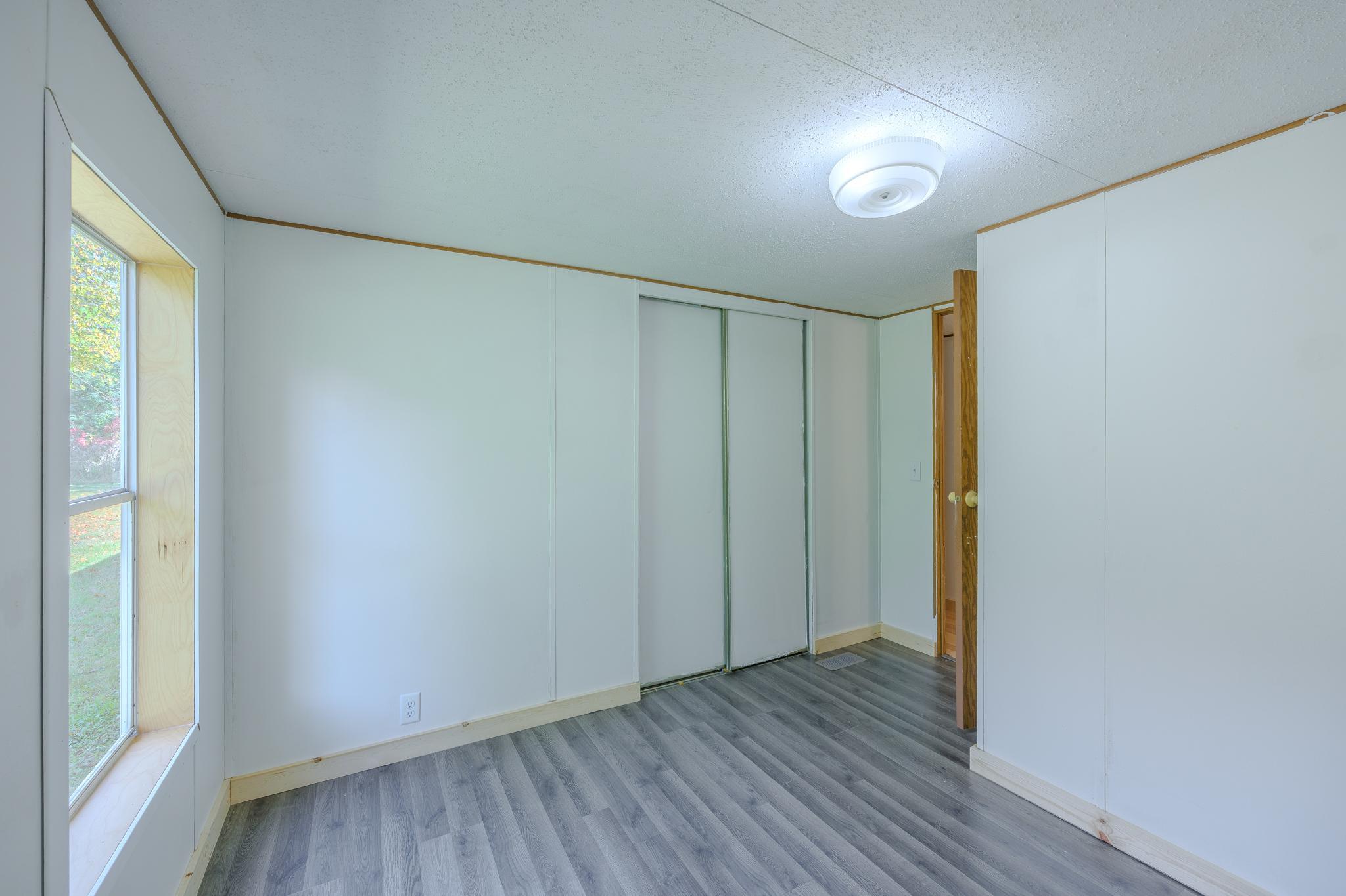 23099 512th Street Property Photo 9