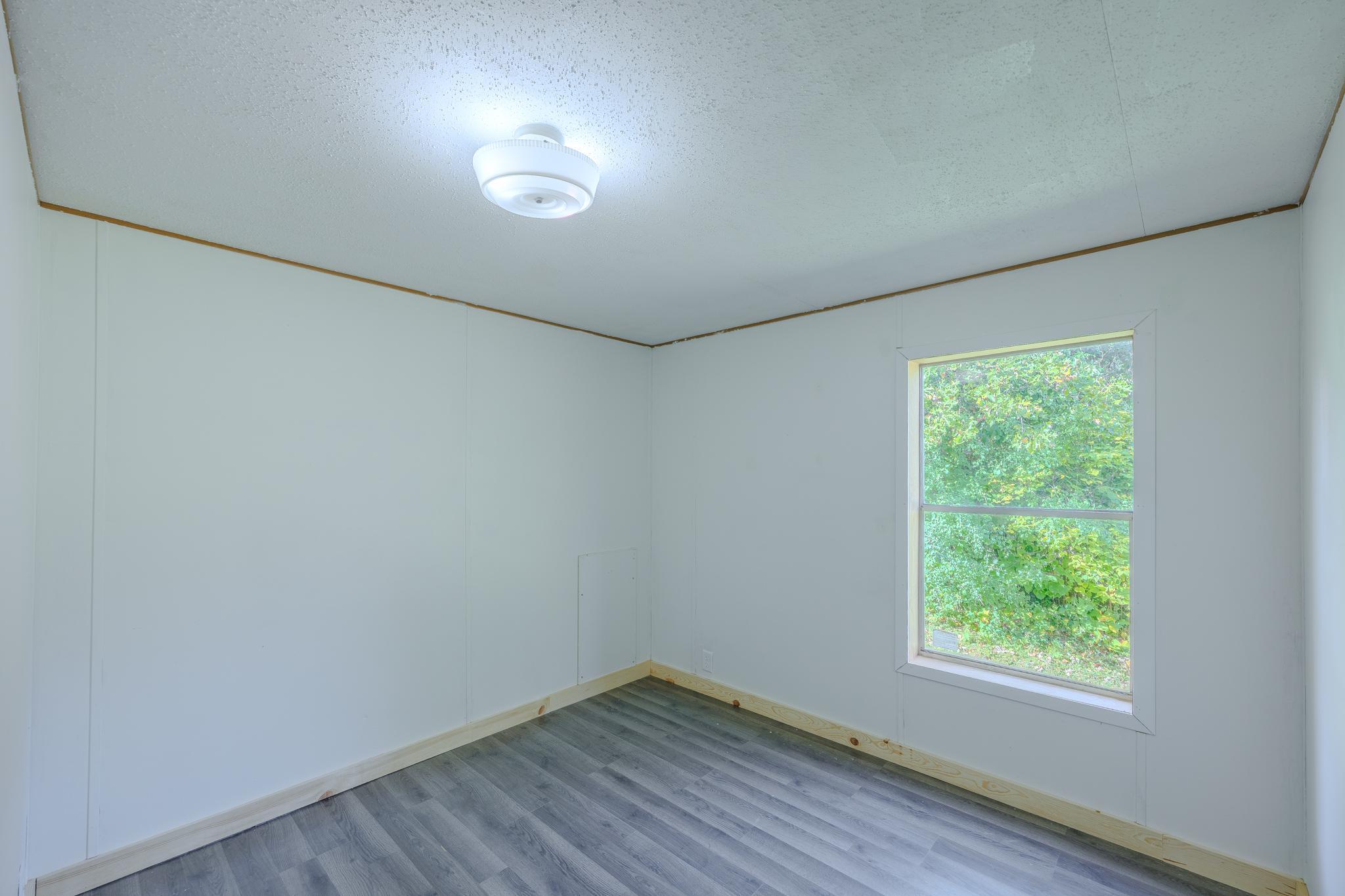 23099 512th Street Property Photo 10