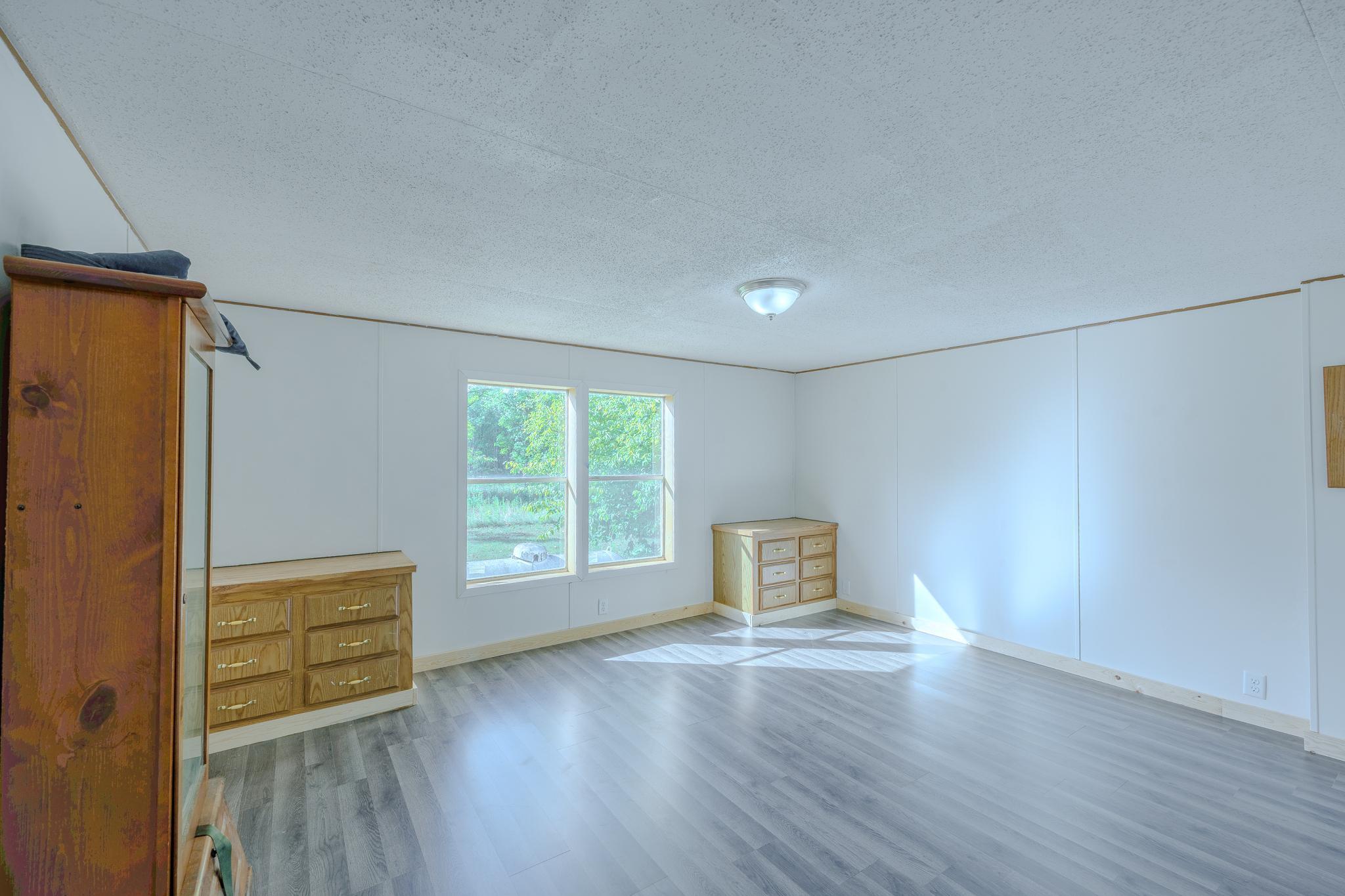 23099 512th Street Property Photo 11