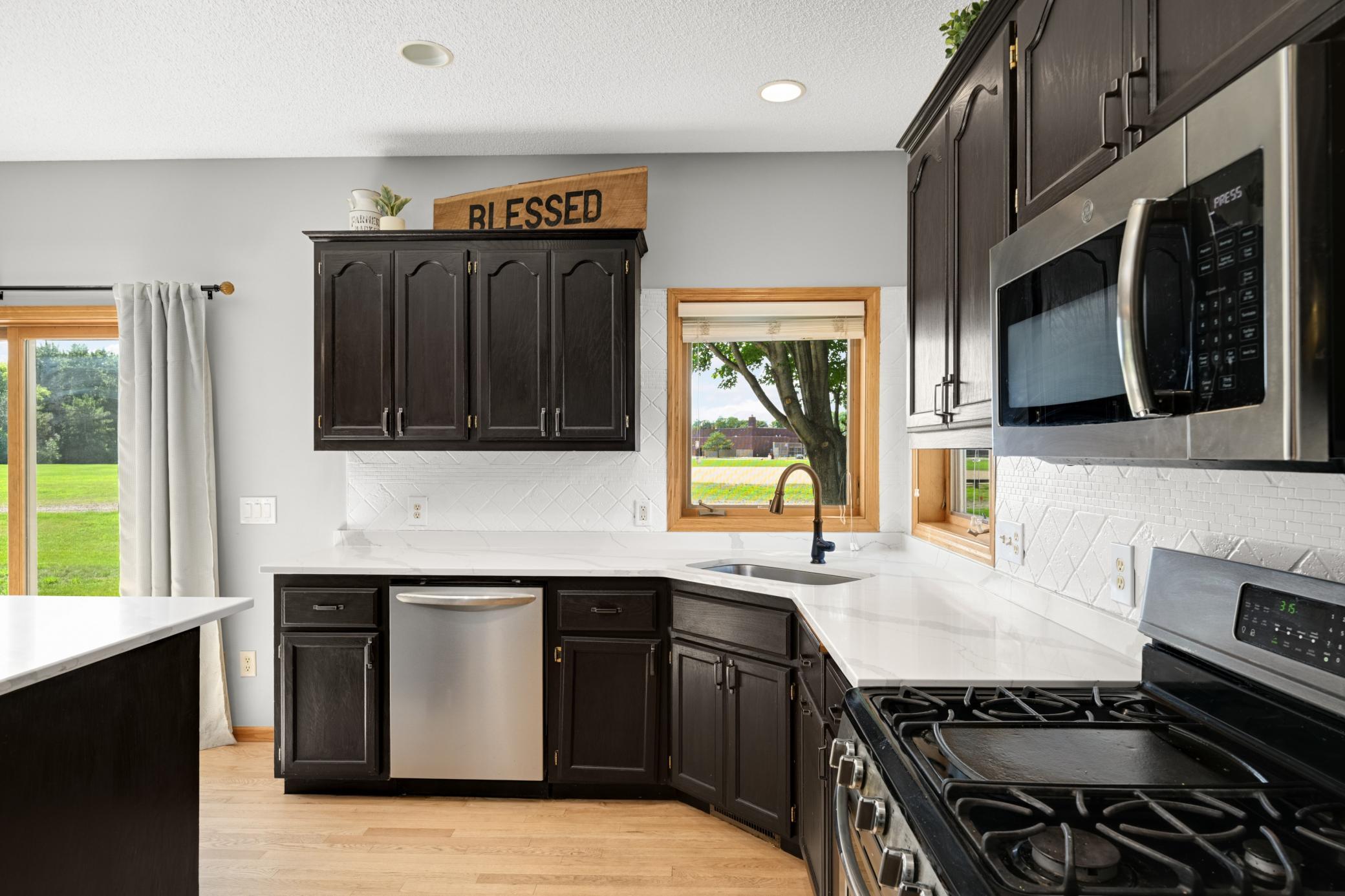 20511 Islandview Circle Property Photo 14