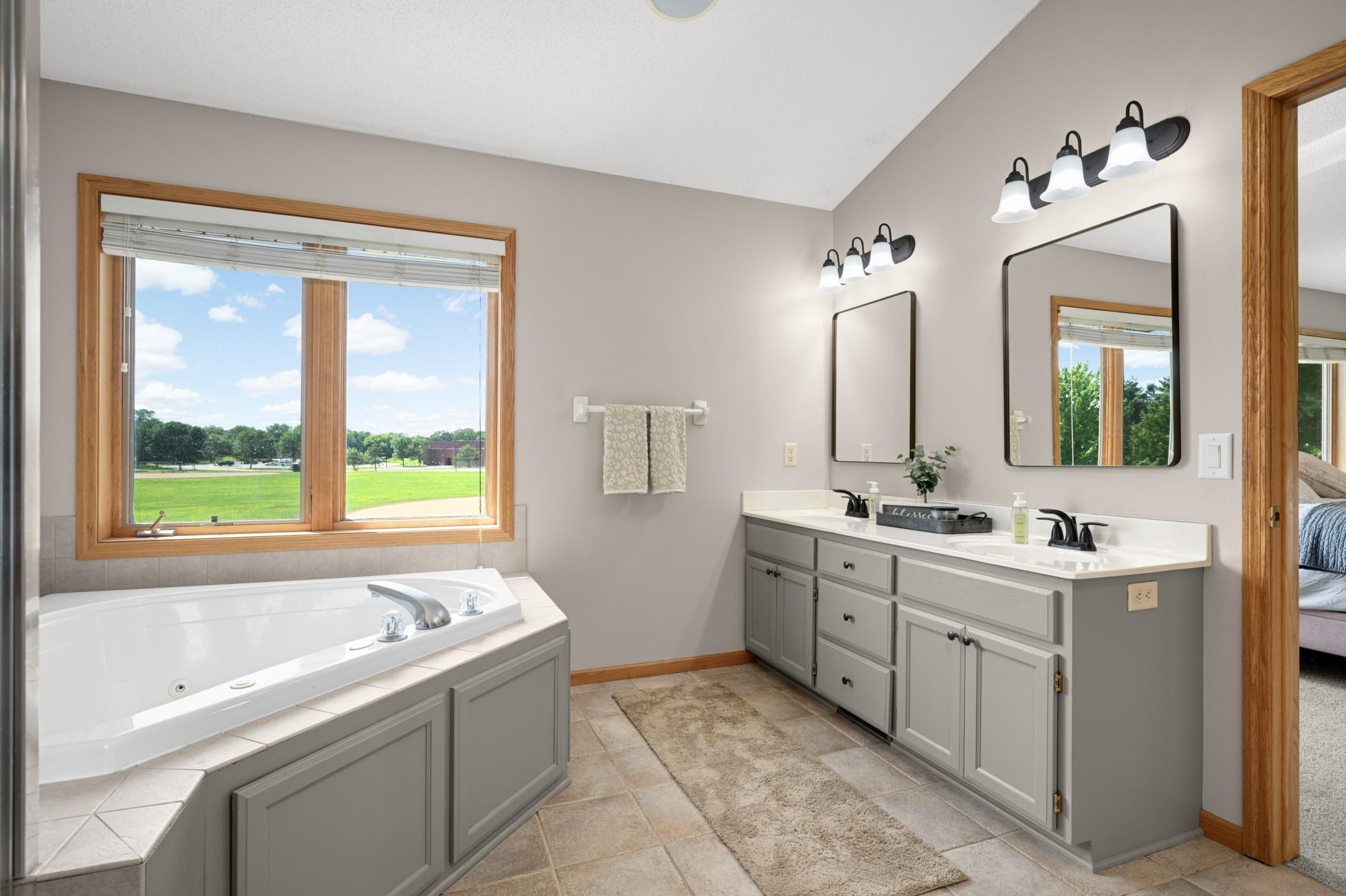 20511 Islandview Circle Property Photo 22