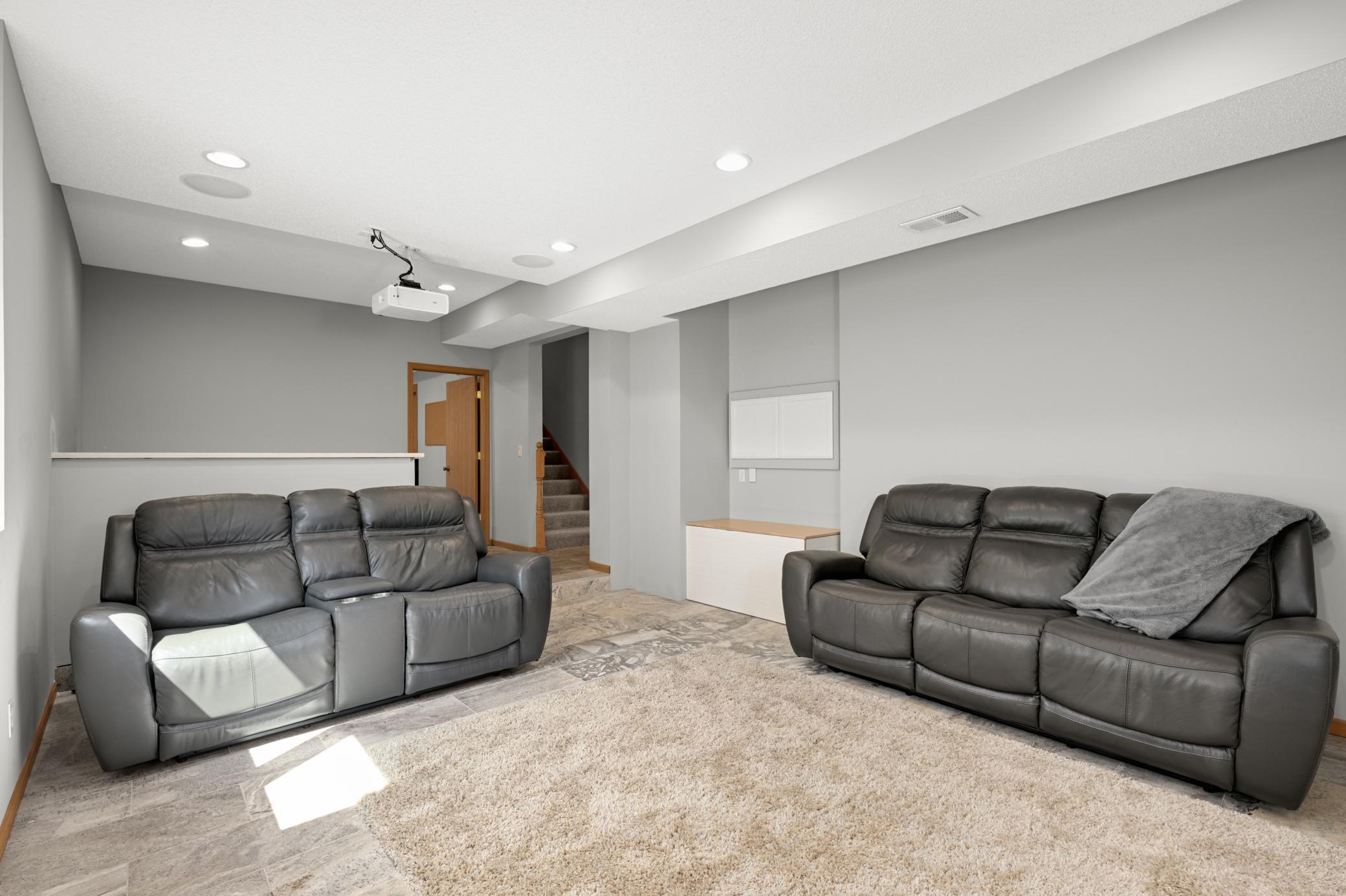20511 Islandview Circle Property Photo 29