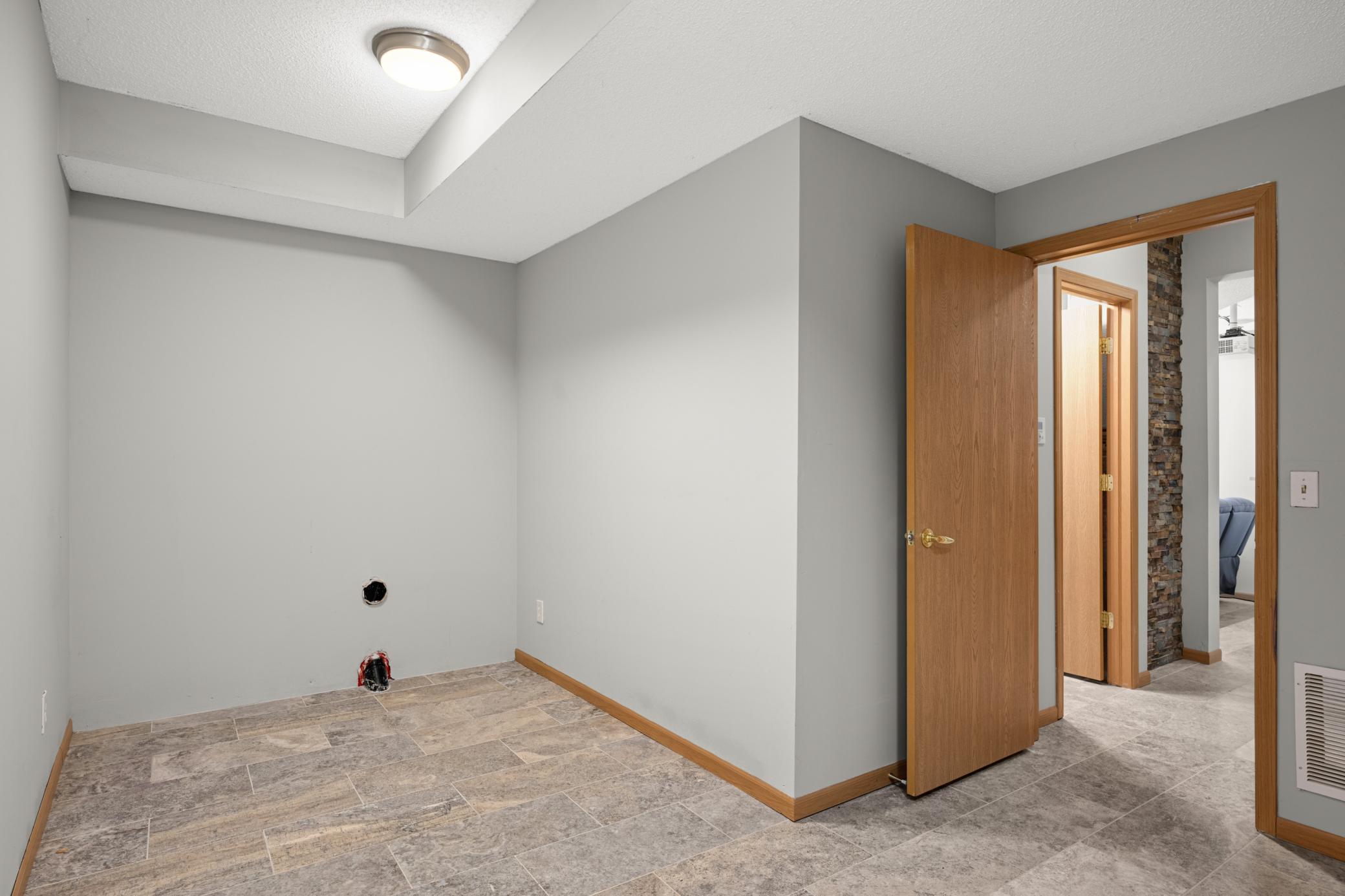 20511 Islandview Circle Property Photo 32
