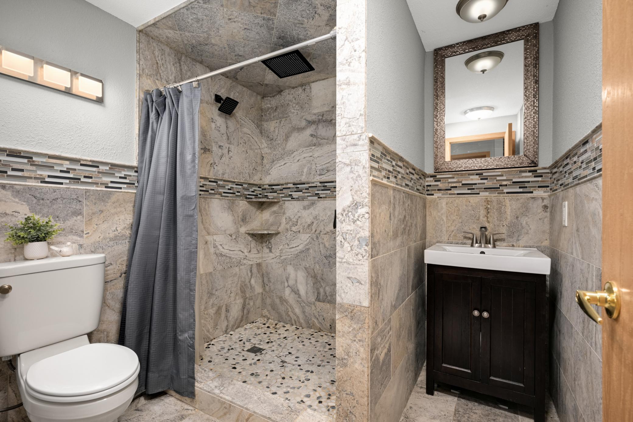 20511 Islandview Circle Property Photo 33