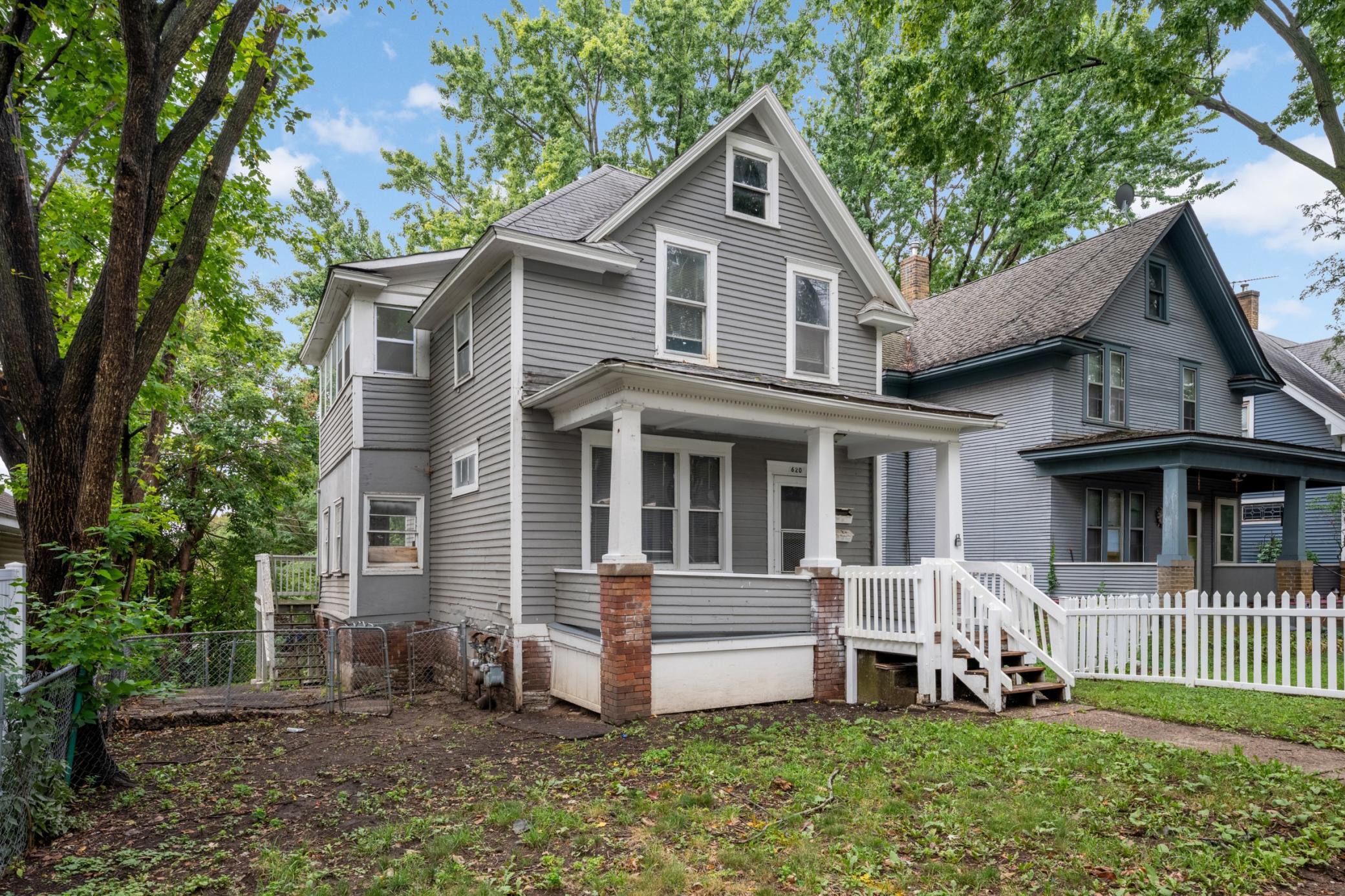 620 Cook Avenue E Property Photo 2