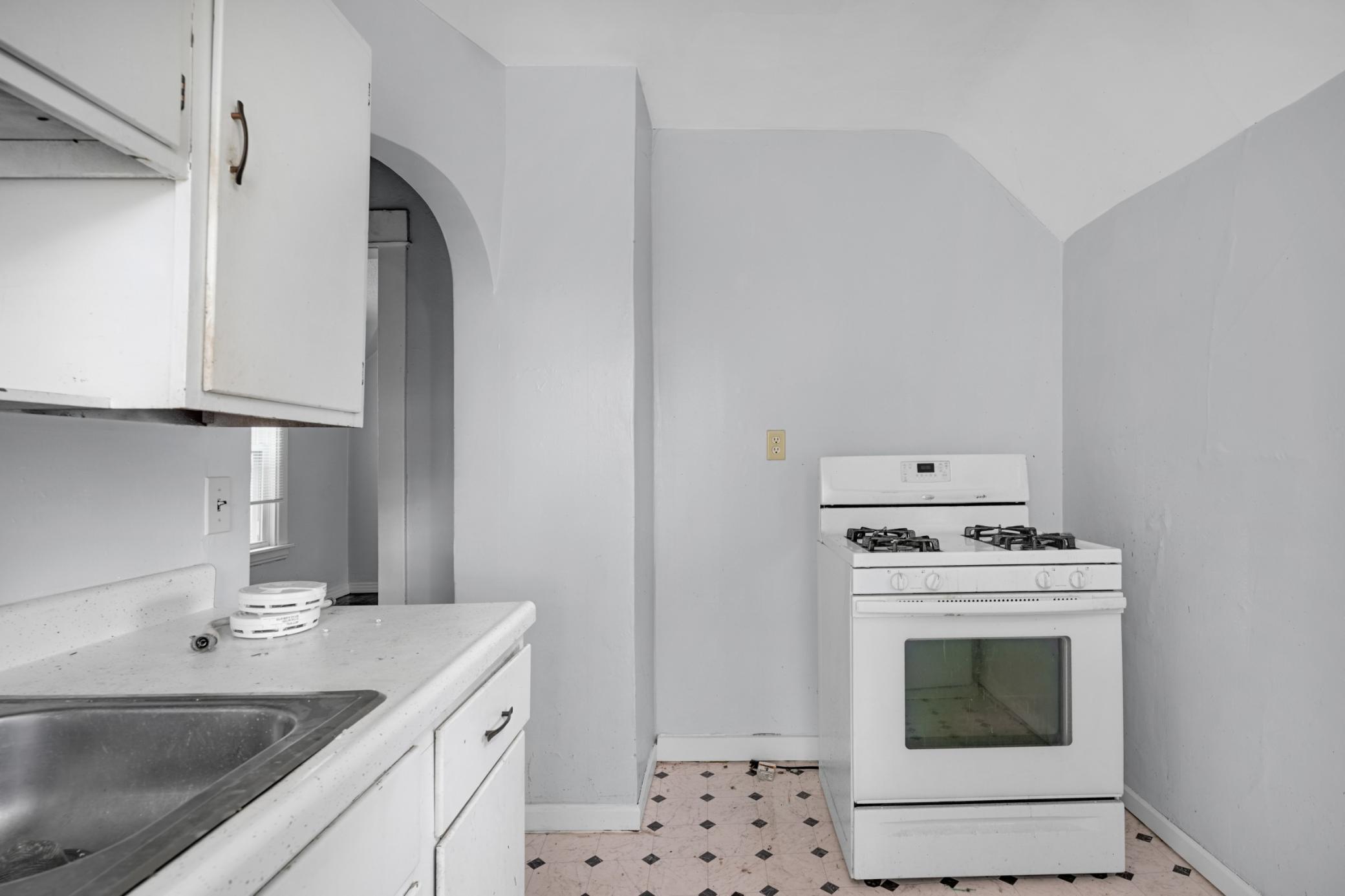 620 Cook Avenue E Property Photo 12